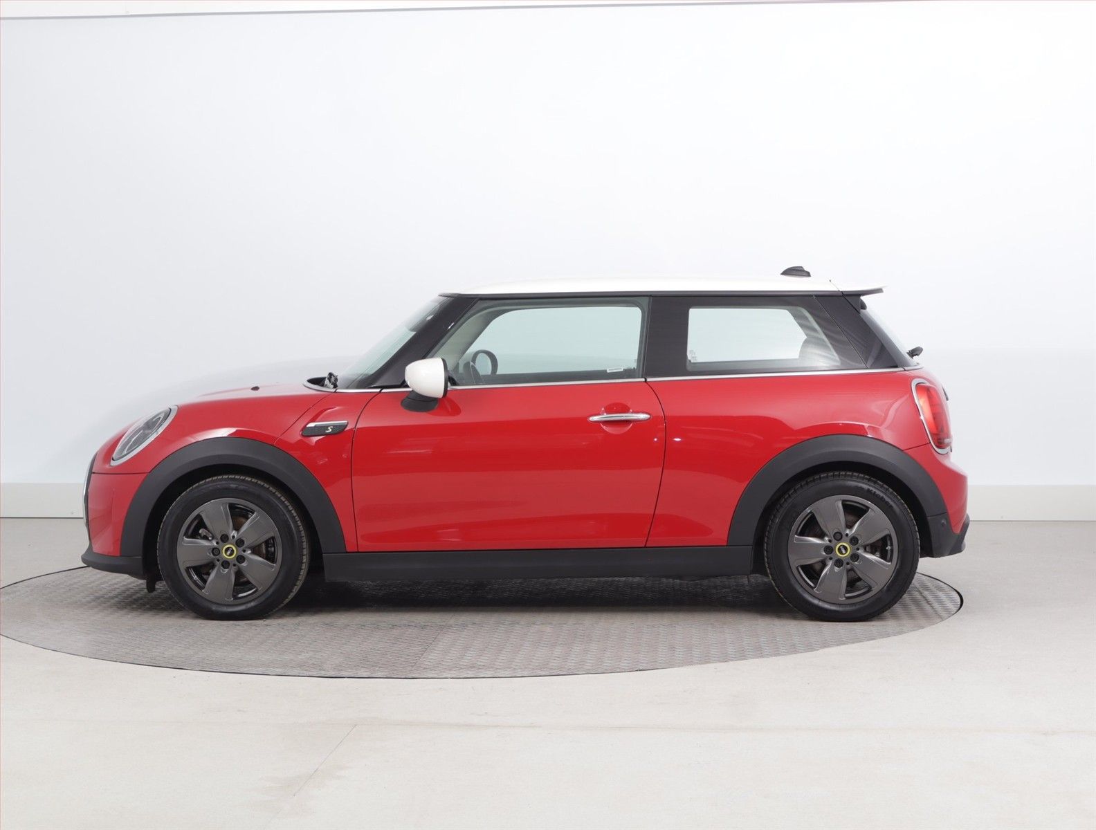 Mini, Cooper SE 32 kWh, SoH 97% - fotka 3