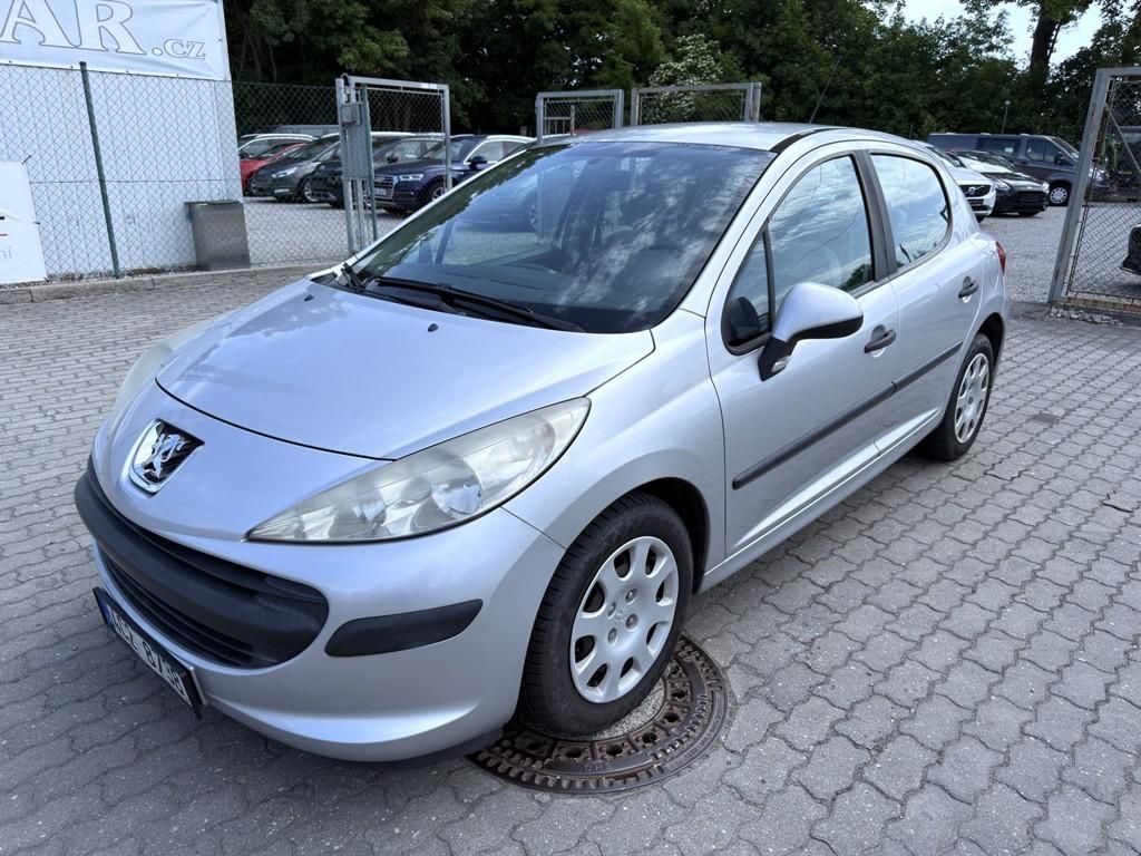 Peugeot 207, 1.4i 54 kW 1. majitel ČR