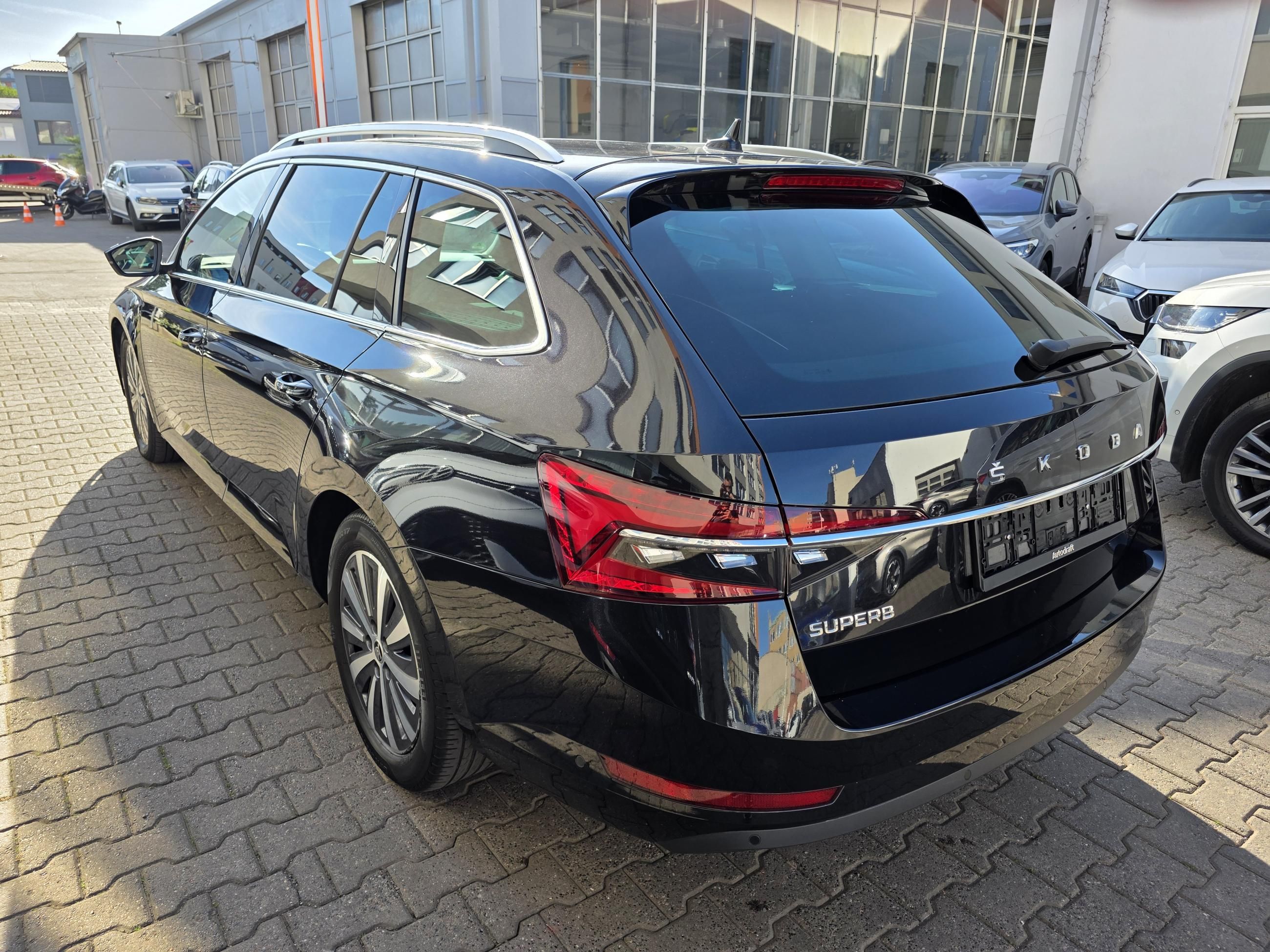 Škoda Superb, Style 2.0 TDI 110kW DSG / ALU - fotka 4