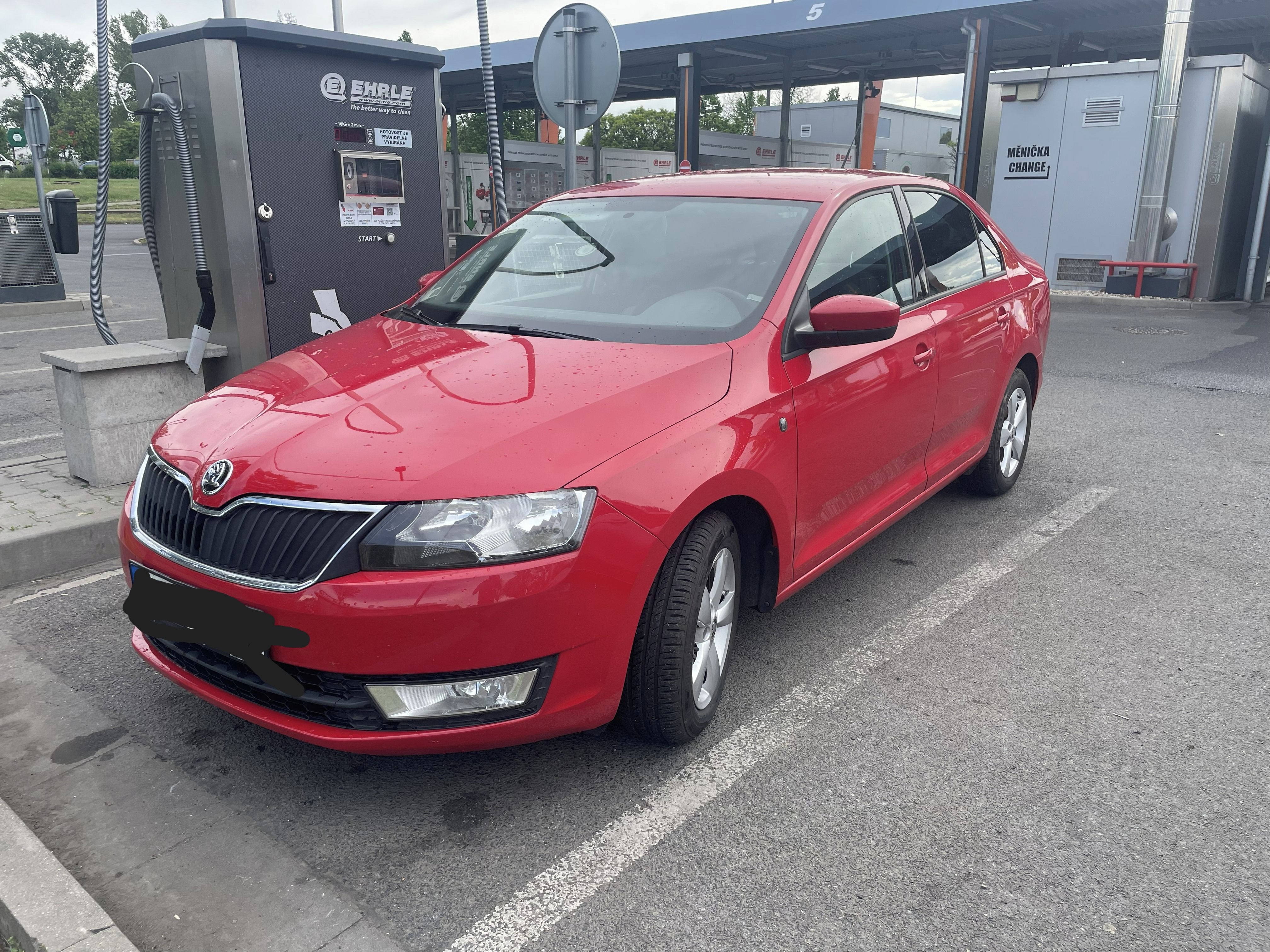 Škoda Rapid, 1.6 TDi, 66 kW - fotka 3