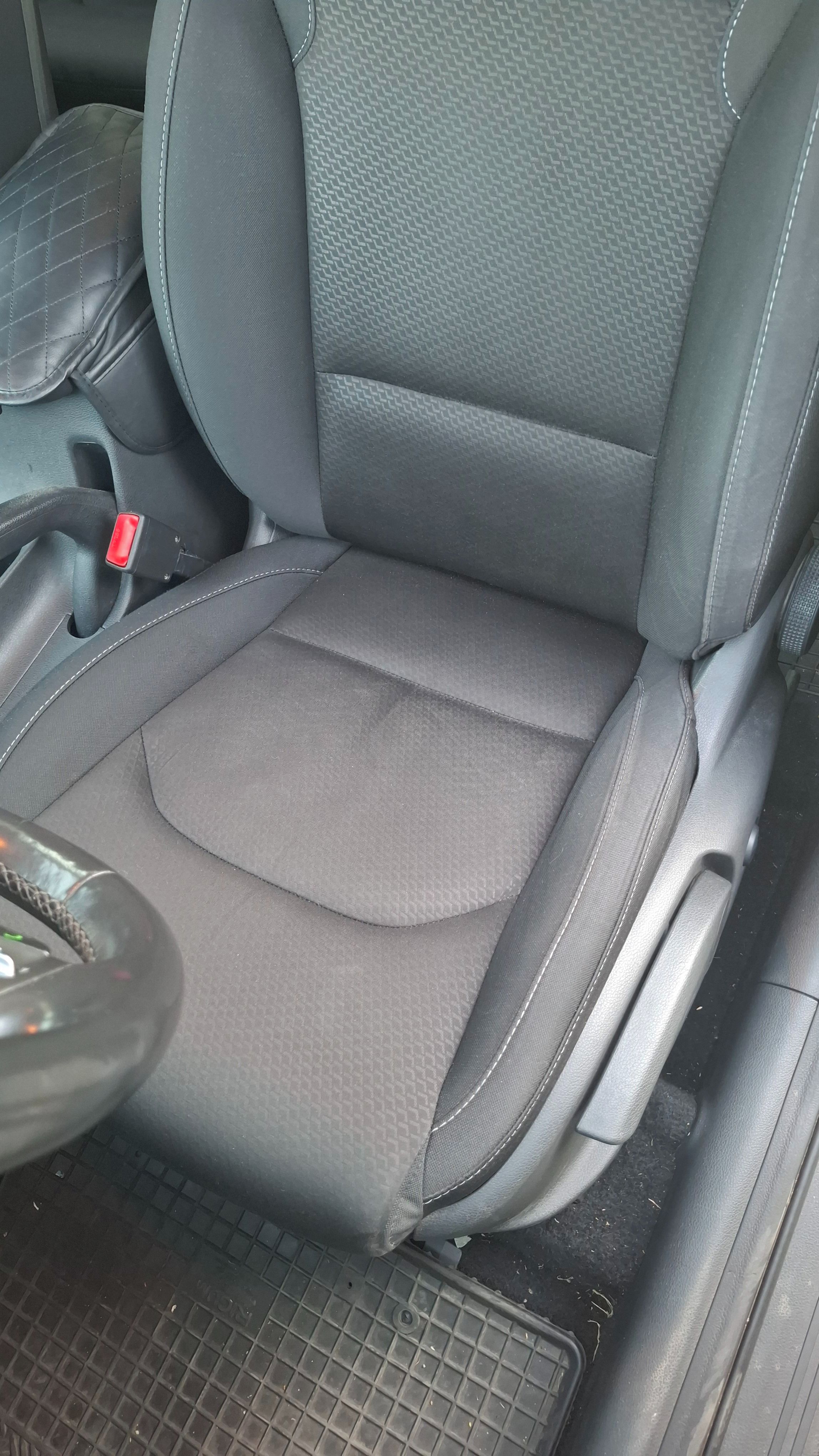 Hyundai i30, Hyundai i30 1.6crdi - fotka 3