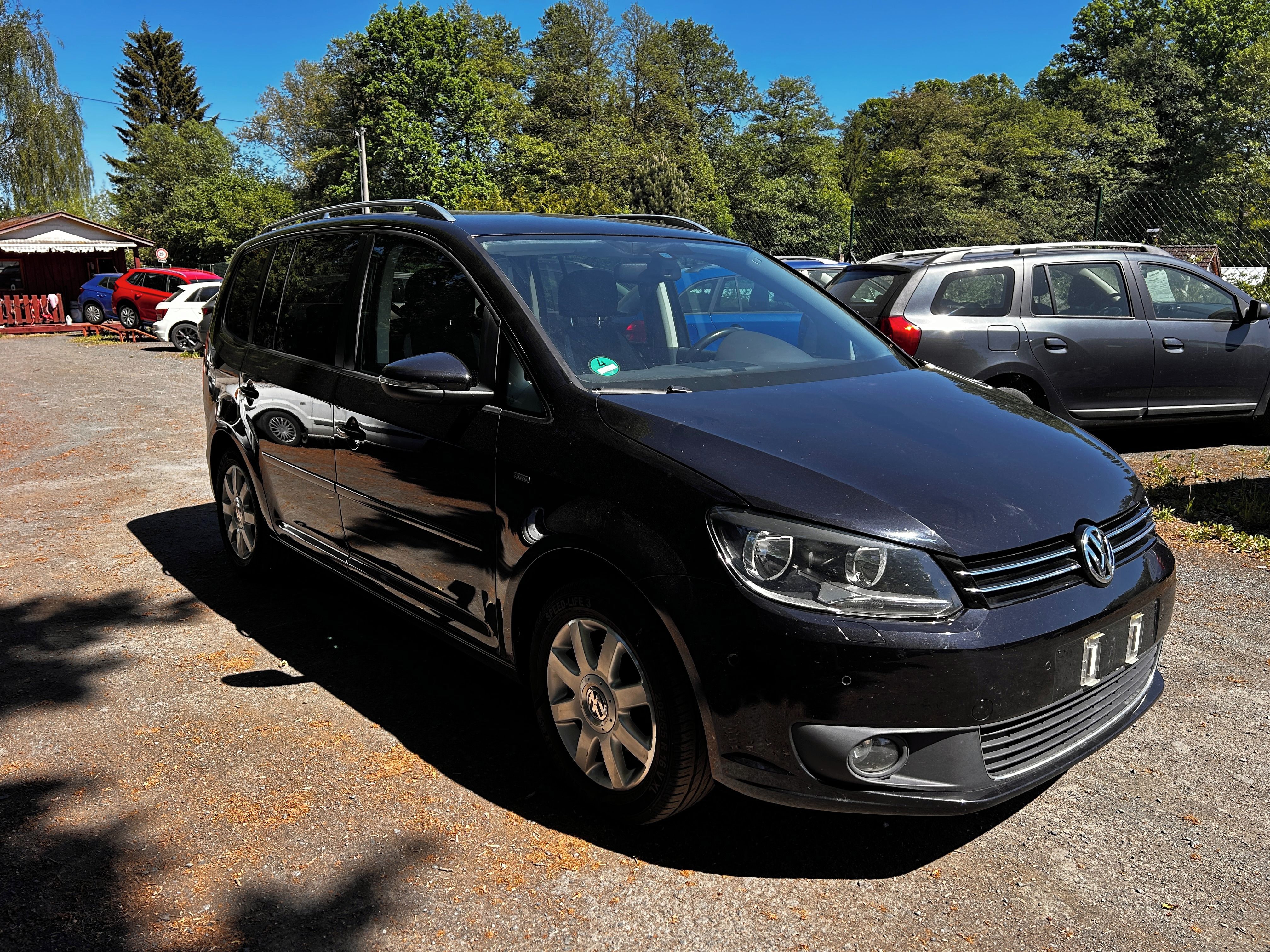 Volkswagen Touran, 1,2 TSi 77kW , 6 rychlostí - fotka 2