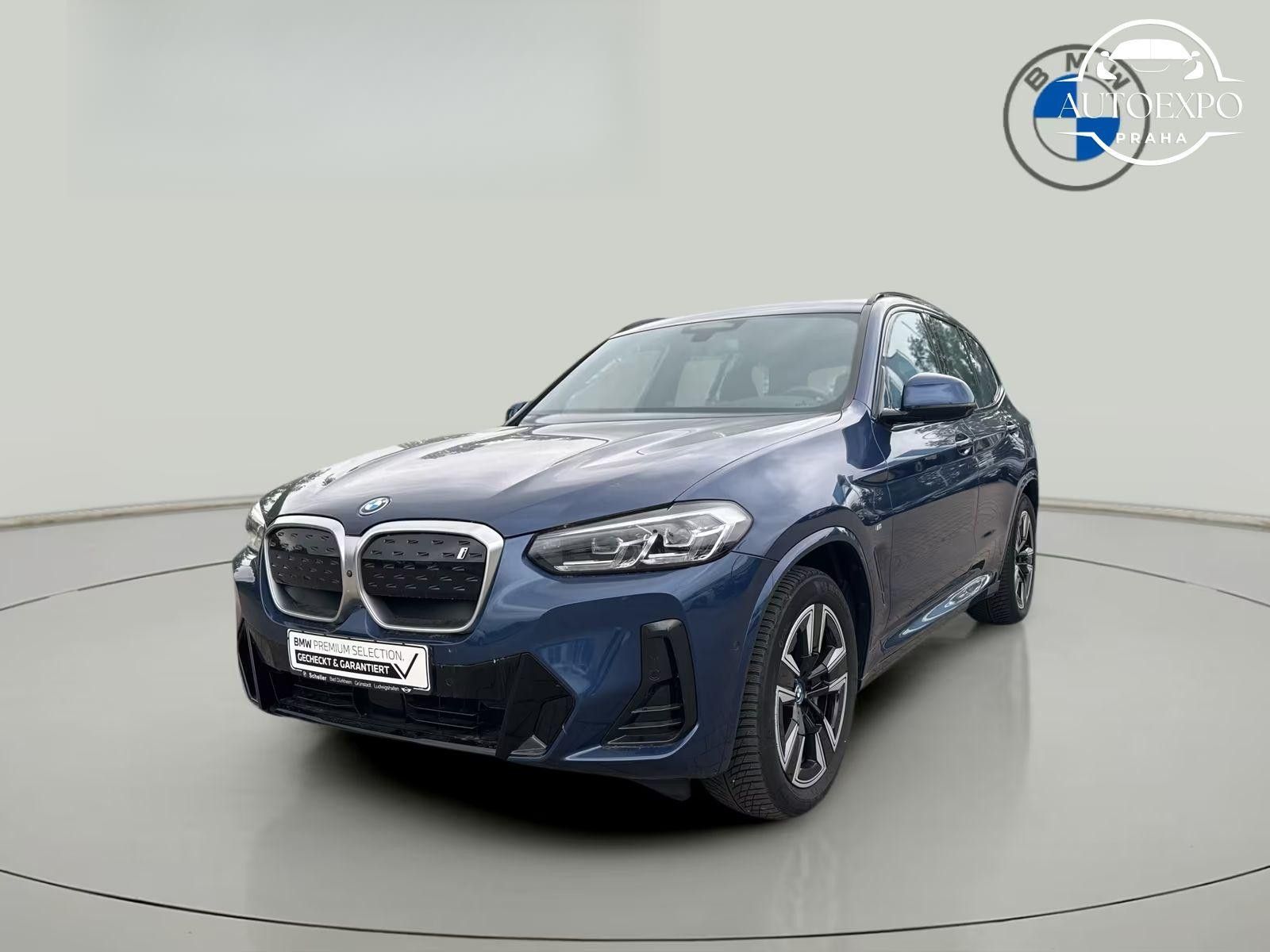 BMW iX3, M SPORT Head-Up