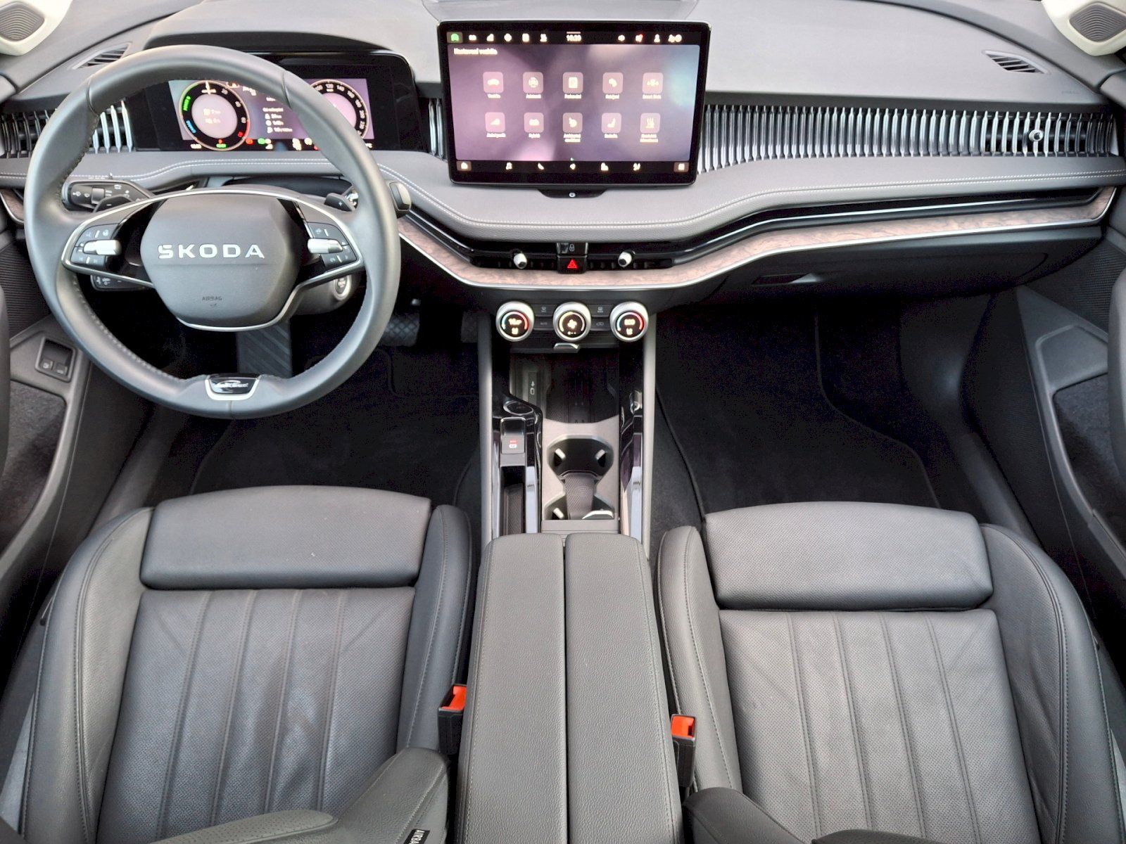 Škoda Superb, Combi iV L&K DSG 1,5TSi 150kW - fotka 5