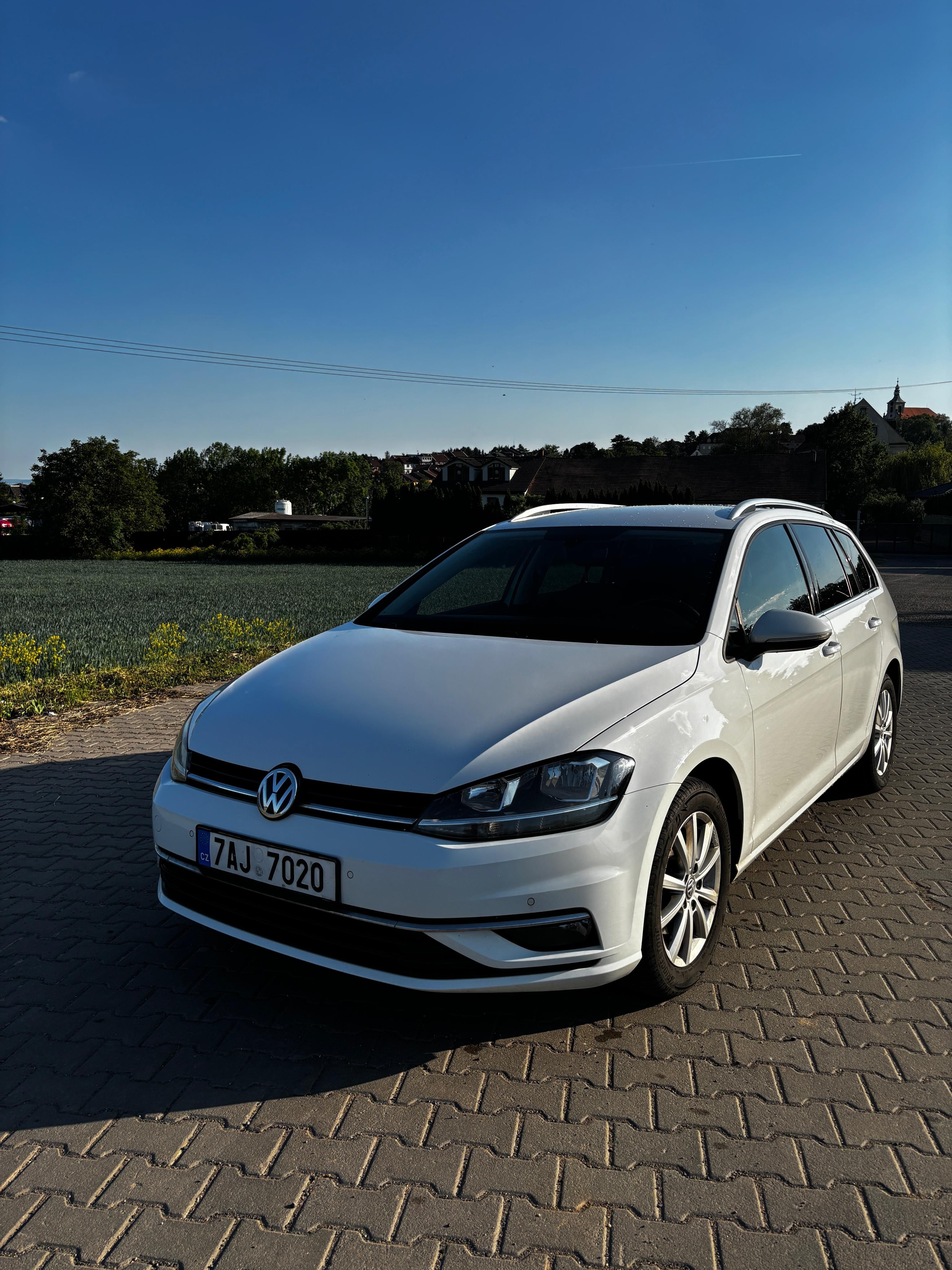 Volkswagen Golf - fotka 3