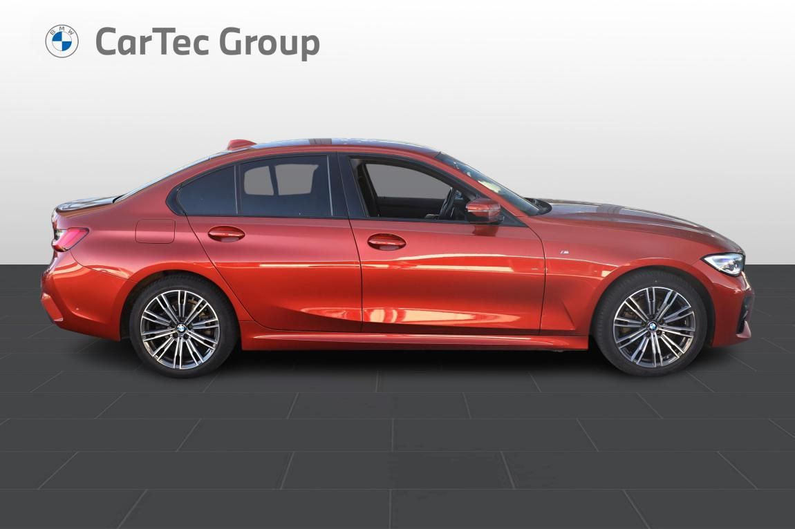 BMW Řada 3, 320d xDrive - fotka 6