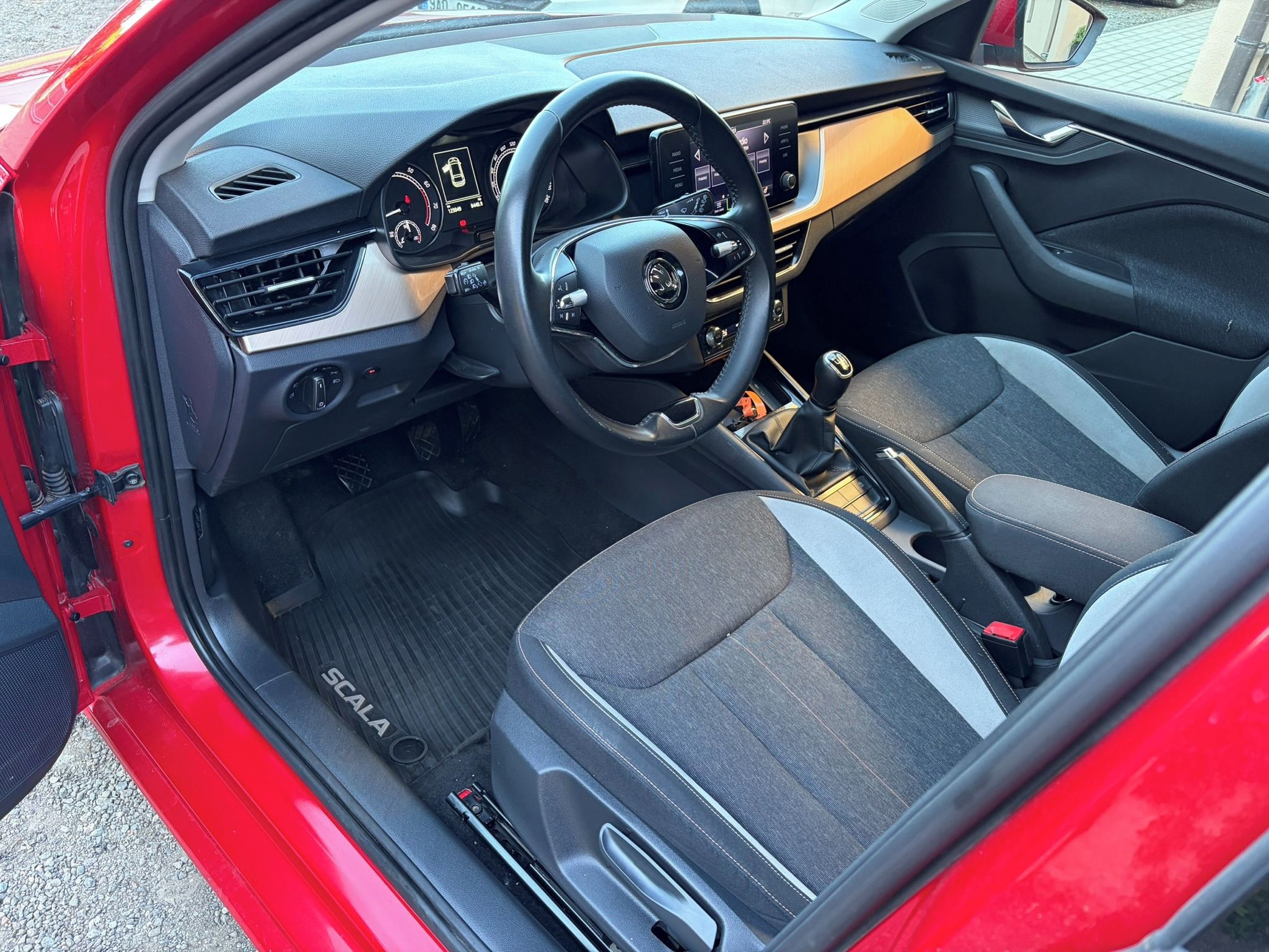 Škoda Scala, 1.0 TSI 81 kw.Rv 23. STYLE. - fotka 4