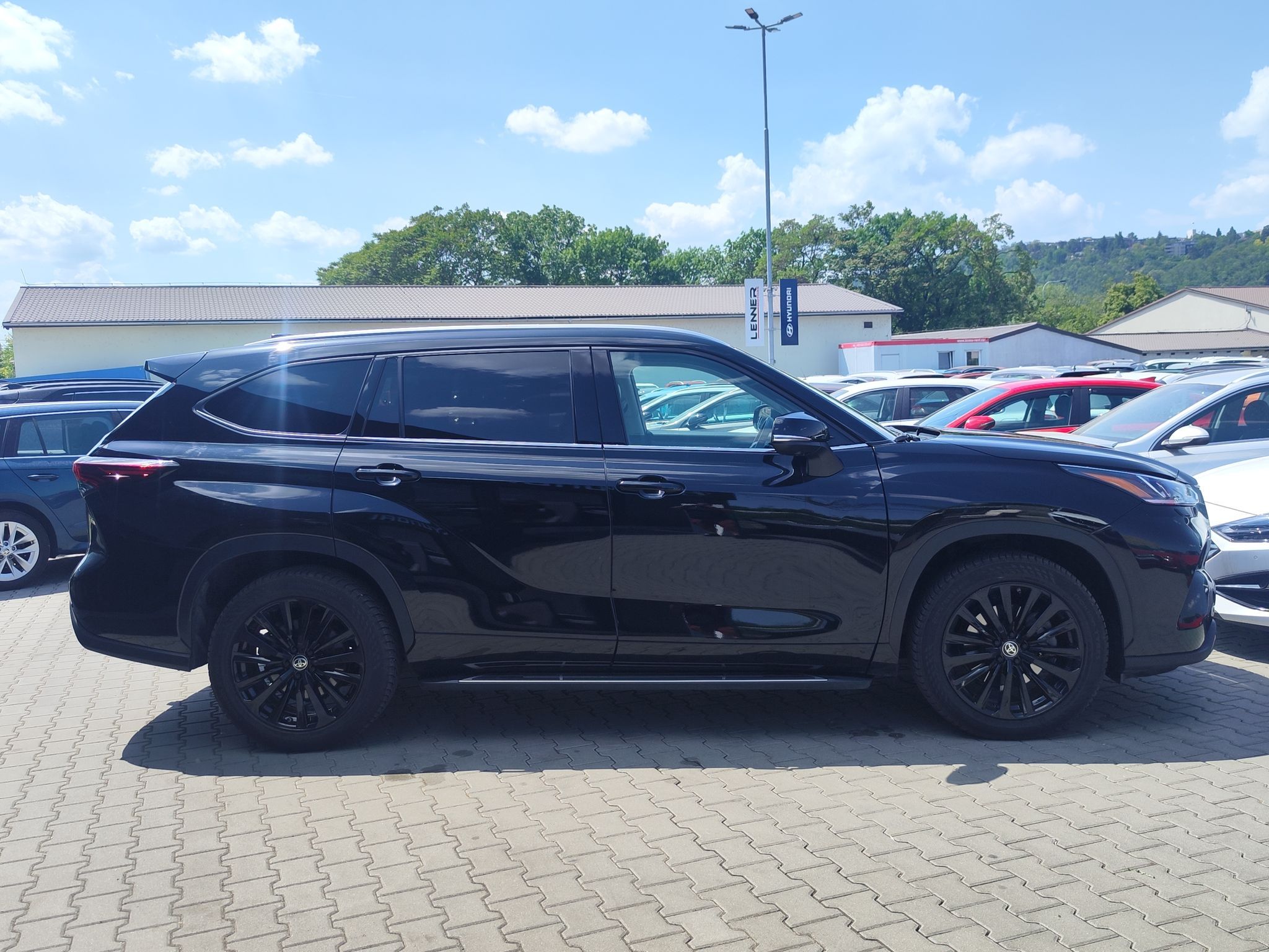 Toyota Highlander, 2.5 HEV/182kW  Executive e-CVT - fotka 4