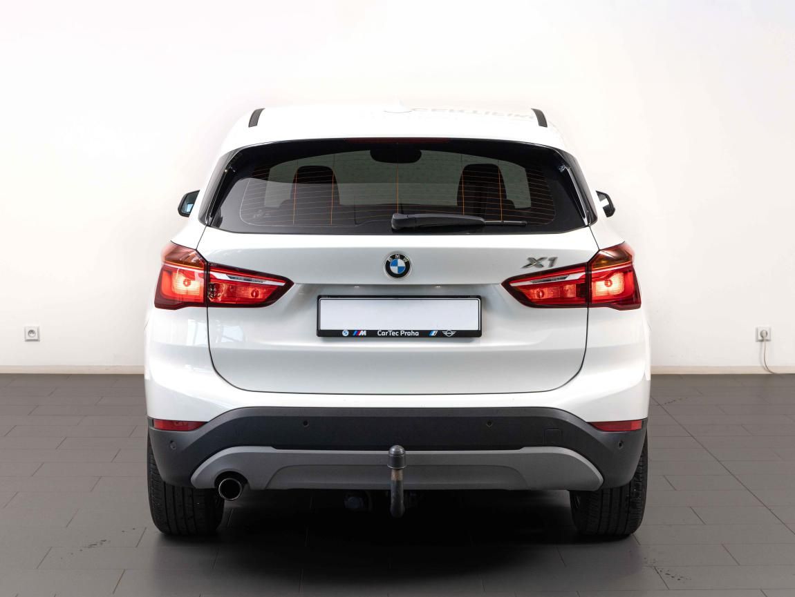 BMW X1, sDrive 18i - fotka 4