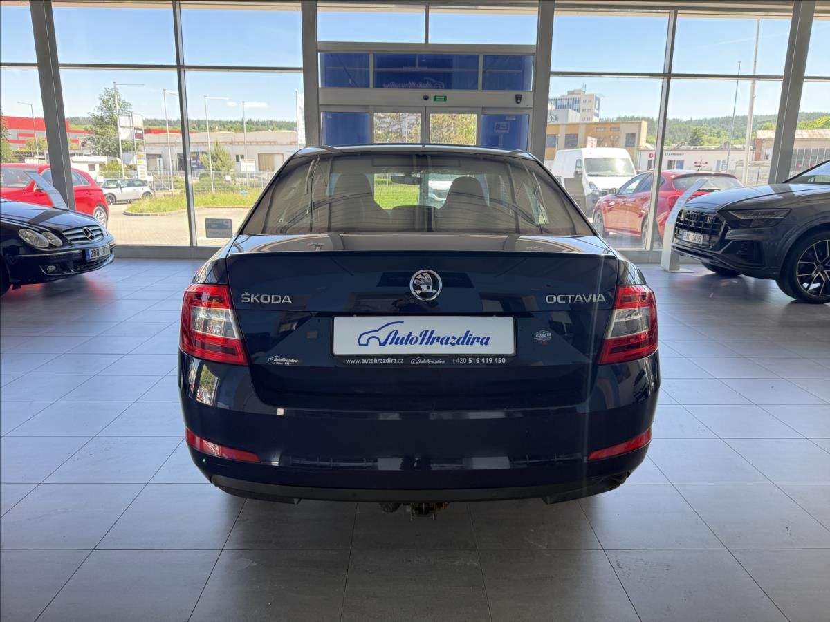 Škoda Octavia, 1,4   TSI 110kW,SERVISKA,ČR - fotka 5