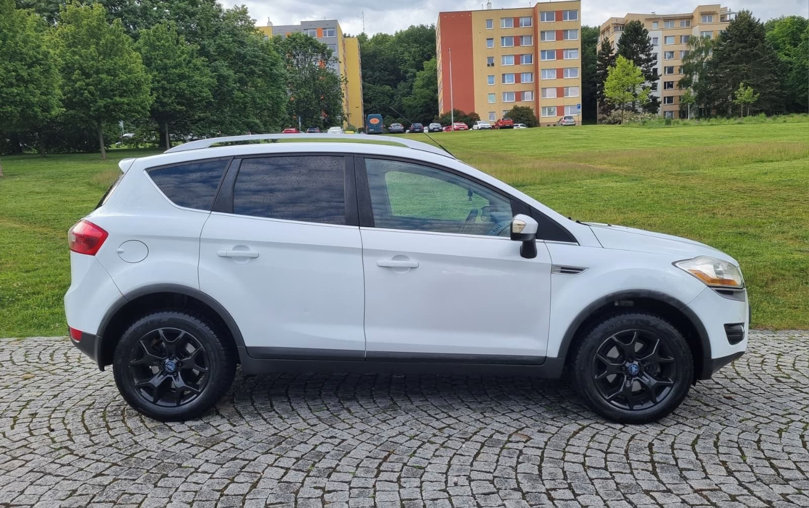 Ford Kuga, 2.0 TDCi 100 kW Klima 4x4 Tažn - fotka 4