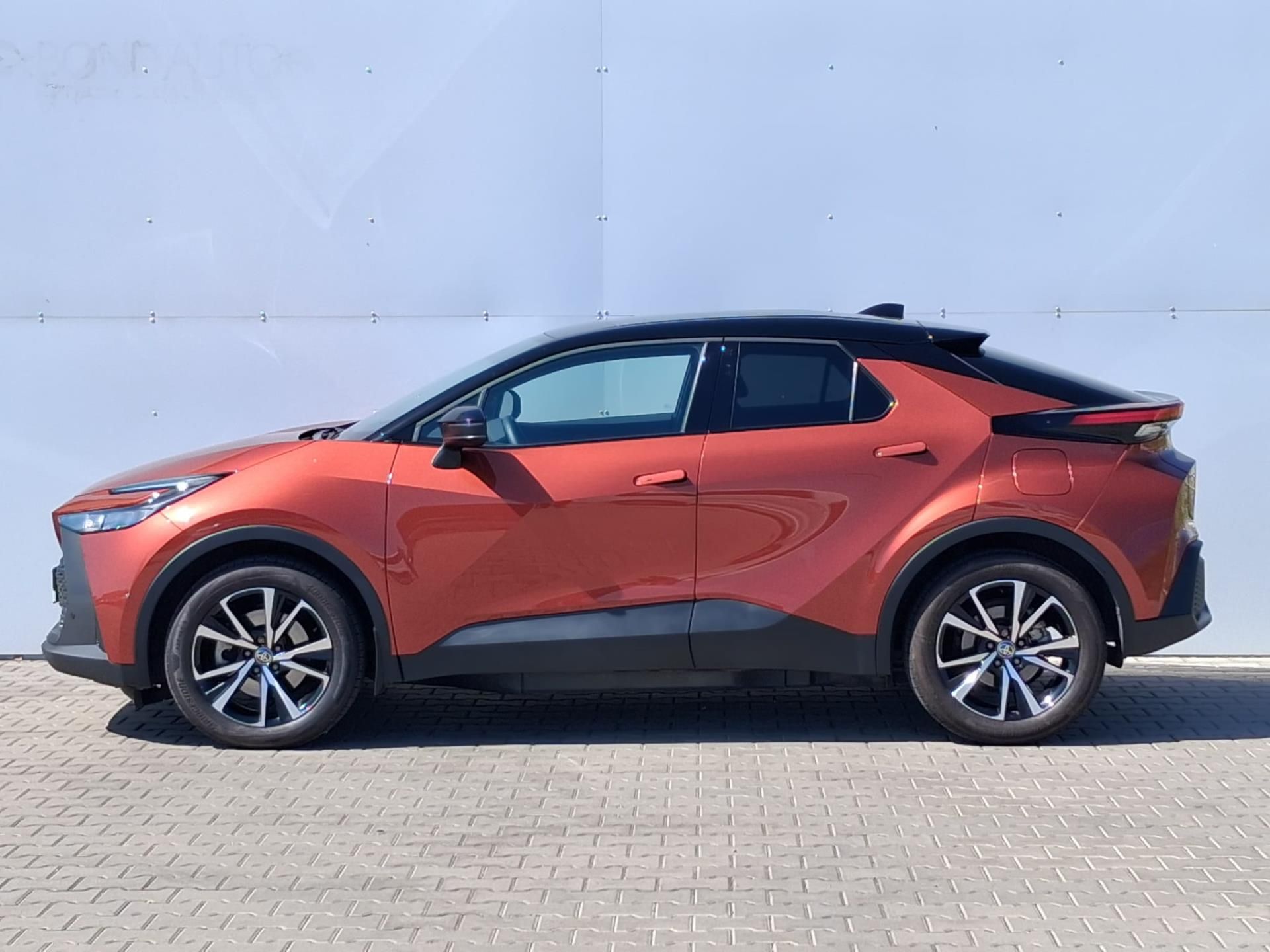 Toyota C-HR, 2,0 PHEV E-CVT Style - fotka 3