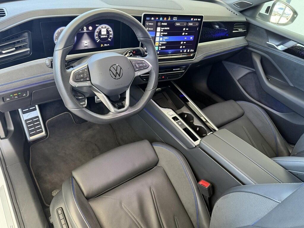 Volkswagen Passat Variant, DSG 4M 2,0 TSi 195 kW R-Line - fotka 6