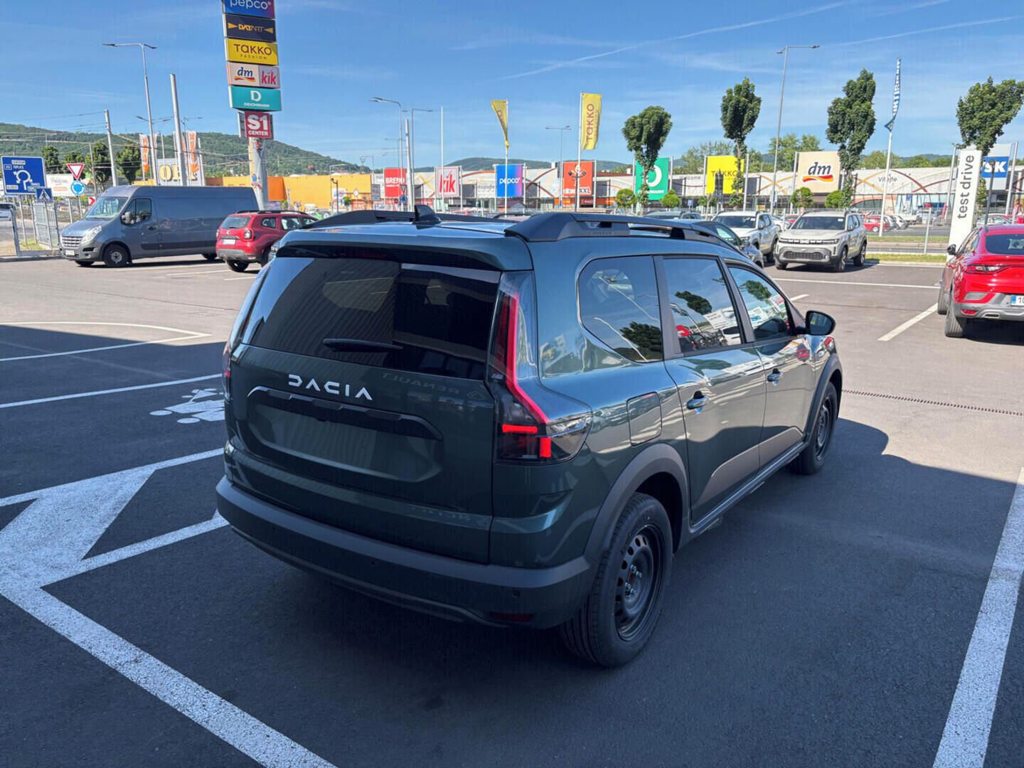 Dacia Jogger, Expression TCe 110 7 míst 1.0 - fotka 4