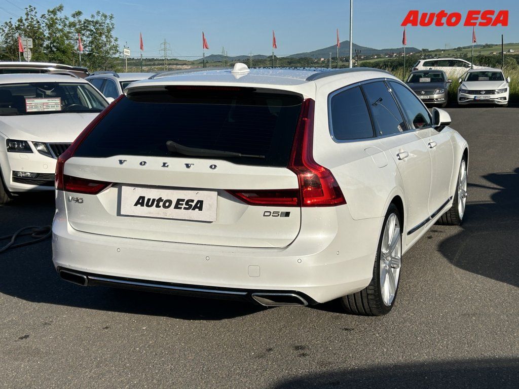 Volvo V90, 2.0D5 - fotka 4
