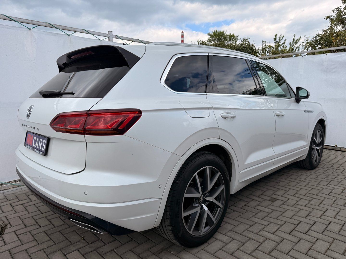 Volkswagen Touareg, 3.0TDI 210kW R-Line*DPH*HUD*ČR - fotka 4