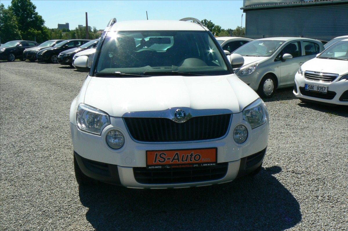 Škoda Yeti, 2,0 Active  TDi -4x4 - fotka 3