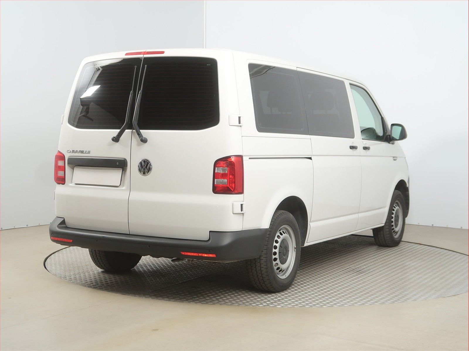 Volkswagen Caravelle, 2.0 TDI, 9 míst, KR - fotka 5