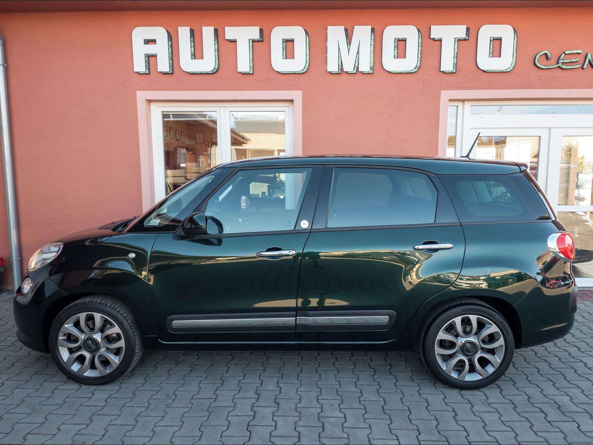 Fiat 500L, 1.6 JTDM Living 88 kW - fotka 2