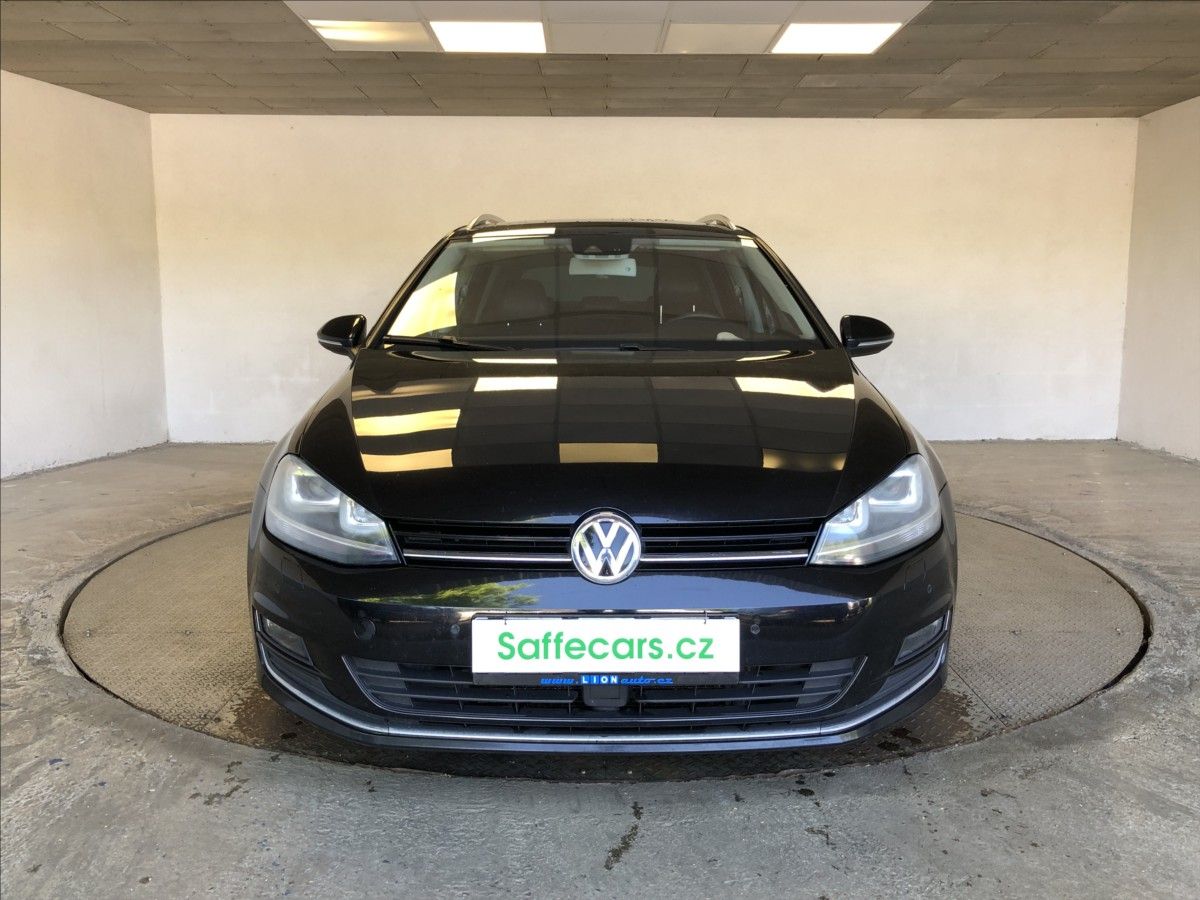Volkswagen Golf, 2,0 TDI DSG - fotka 2