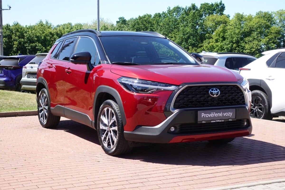 Toyota Corolla, 2,0 HEV Executive (bi-tone) 4x - fotka 3
