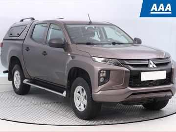 2.2 DI-D, 4X4, Serv.kniha