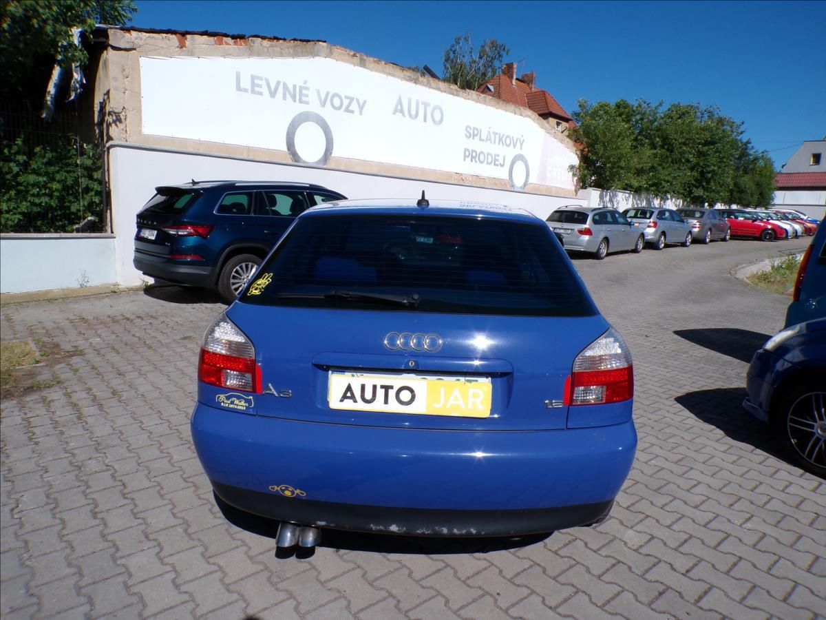 Audi A3, 1,6 i  ALU KOLA - fotka 6