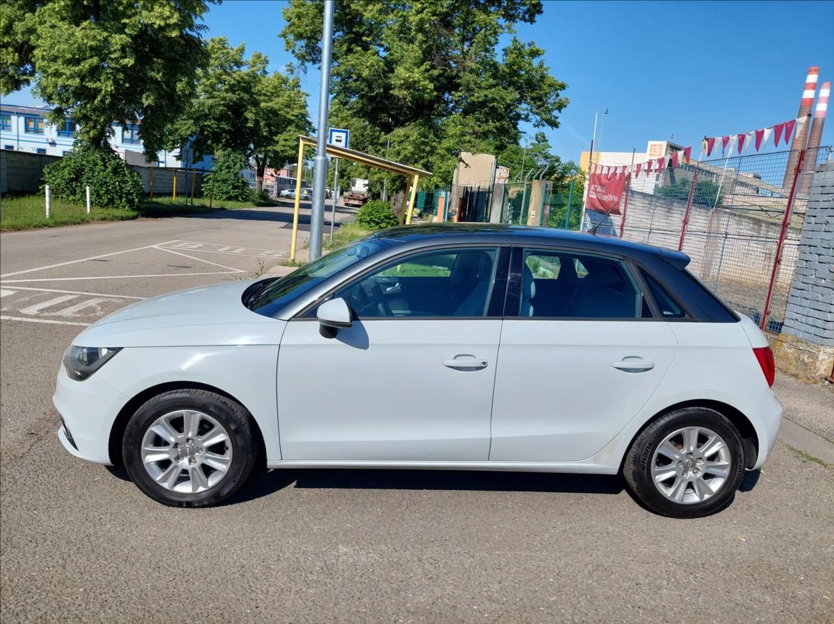 Audi A1, 1,2 TSi Top - fotka 4
