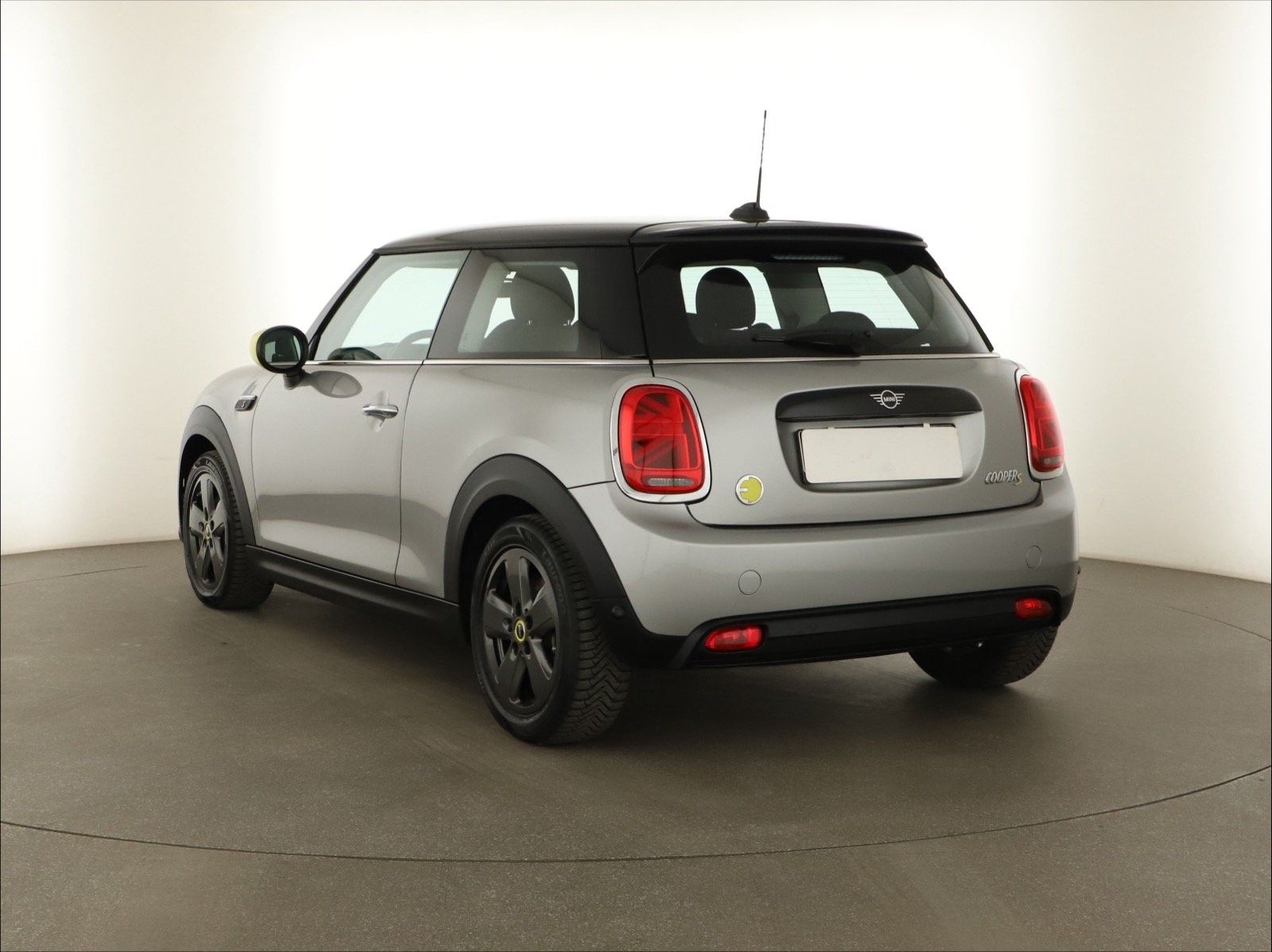 Mini, Cooper SE 32 kWh, SoH 98% - fotka 4