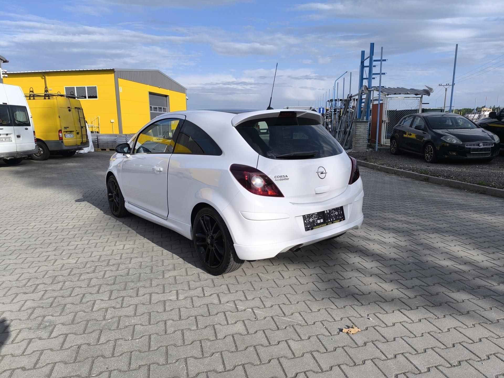 Opel Corsa, 1.3 DOLOŽENÉ KM,SERVISNÍ KN - fotka 6