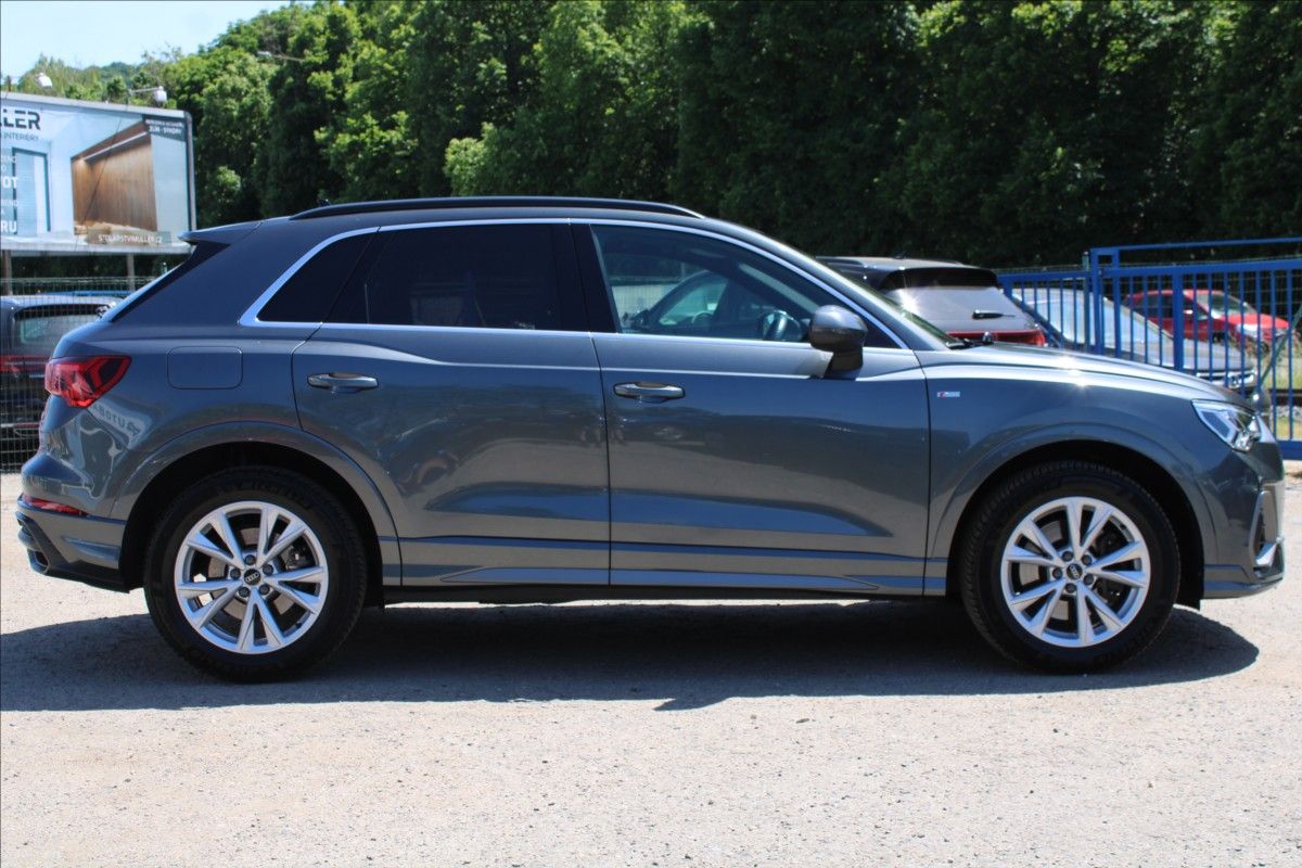 Audi Q3, 2,0 TFSI  DPH,A/T,4x4,S-LINE - fotka 4