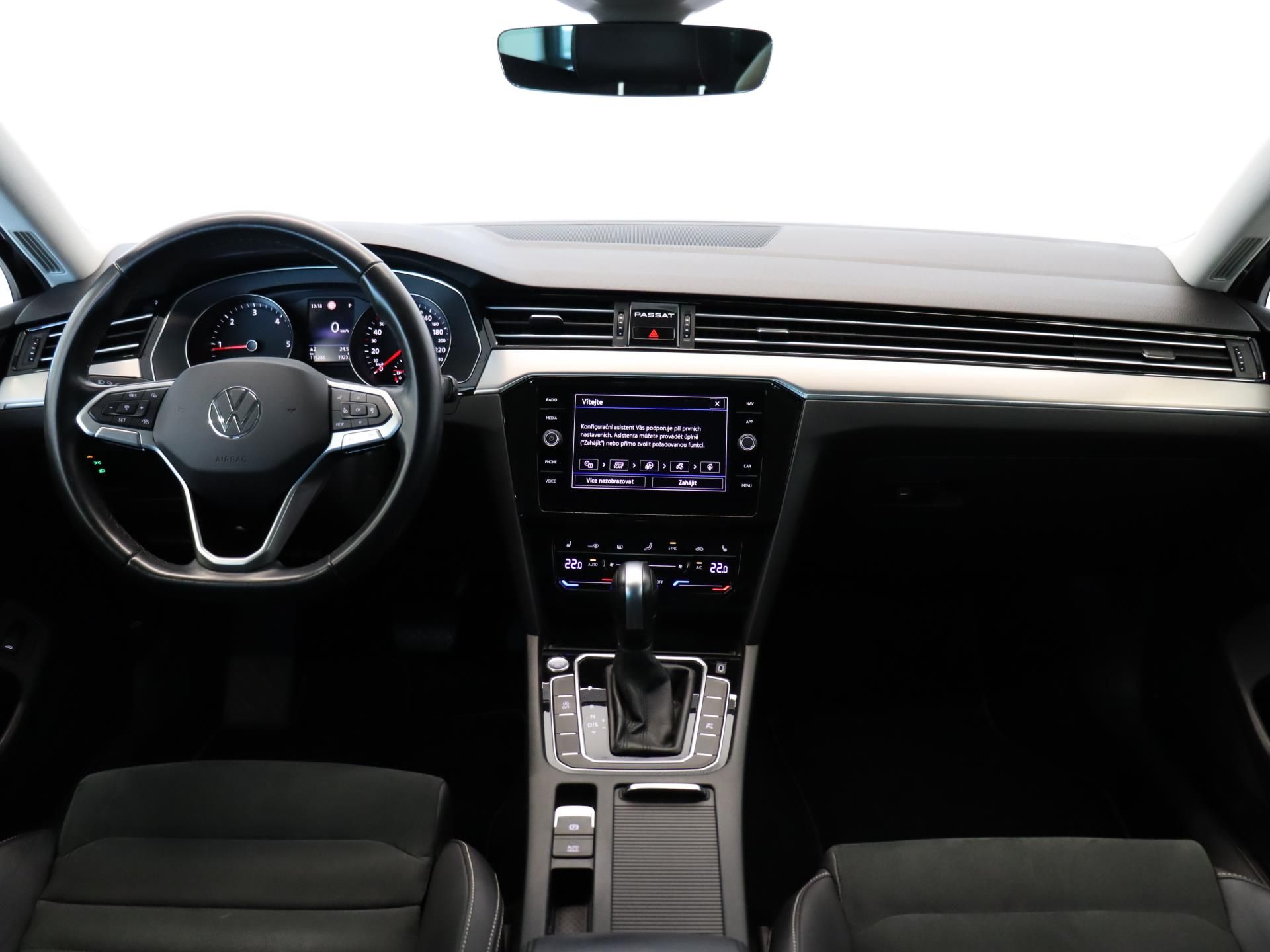 Volkswagen Passat Variant, Elegance 2,0 TDI 110kW DSG - fotka 5