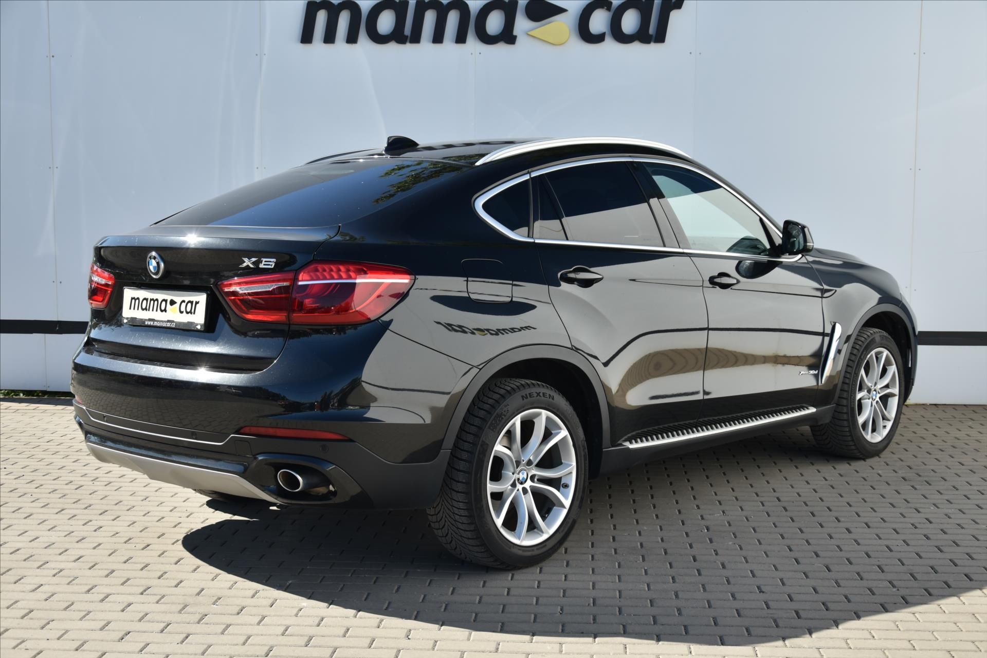 BMW X6, xDrive 30d 190kW ČR - fotka 2