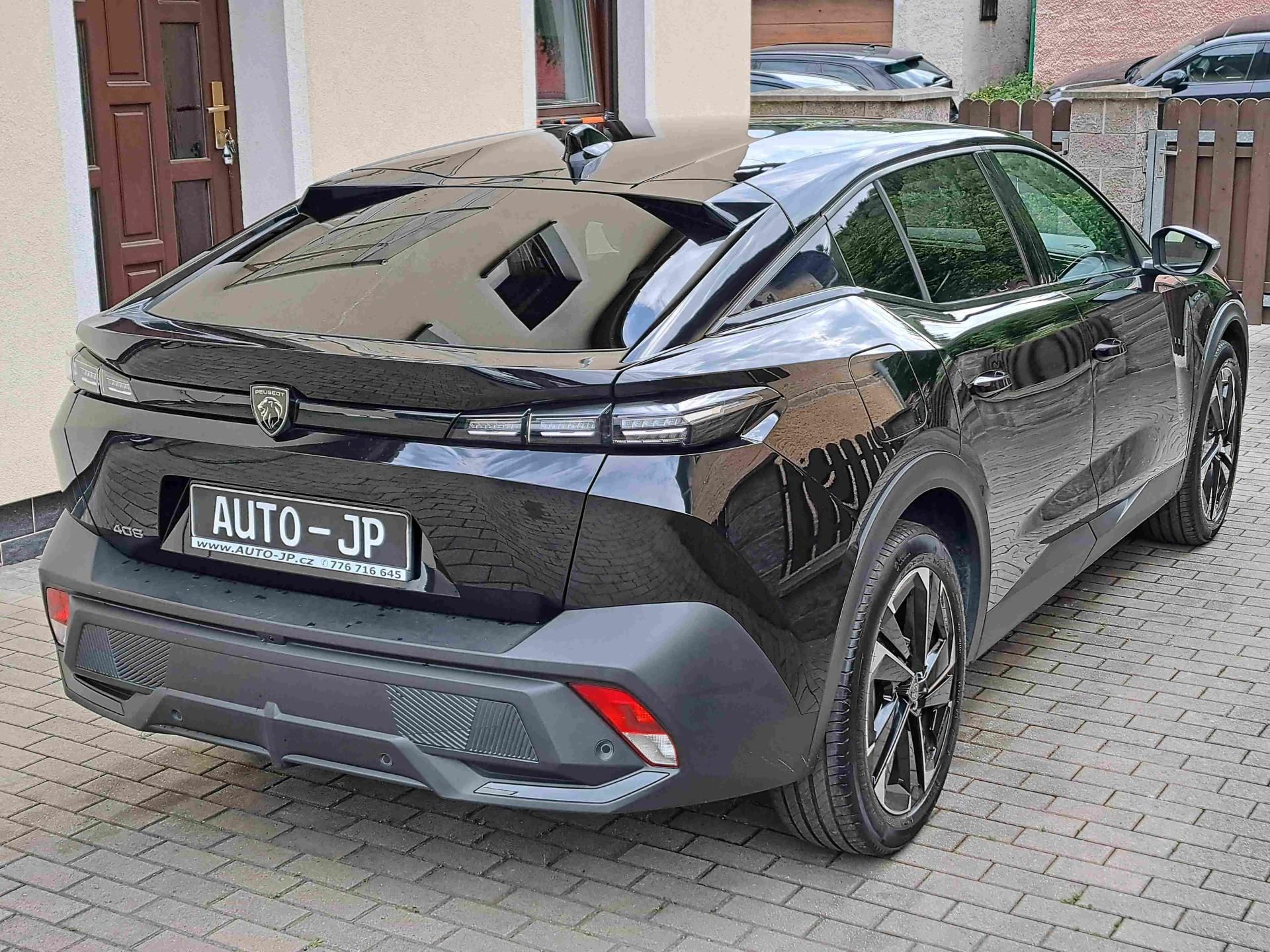 Peugeot 408, 1,2 PT EAT8       PŘIPRAVUJEME - fotka 3