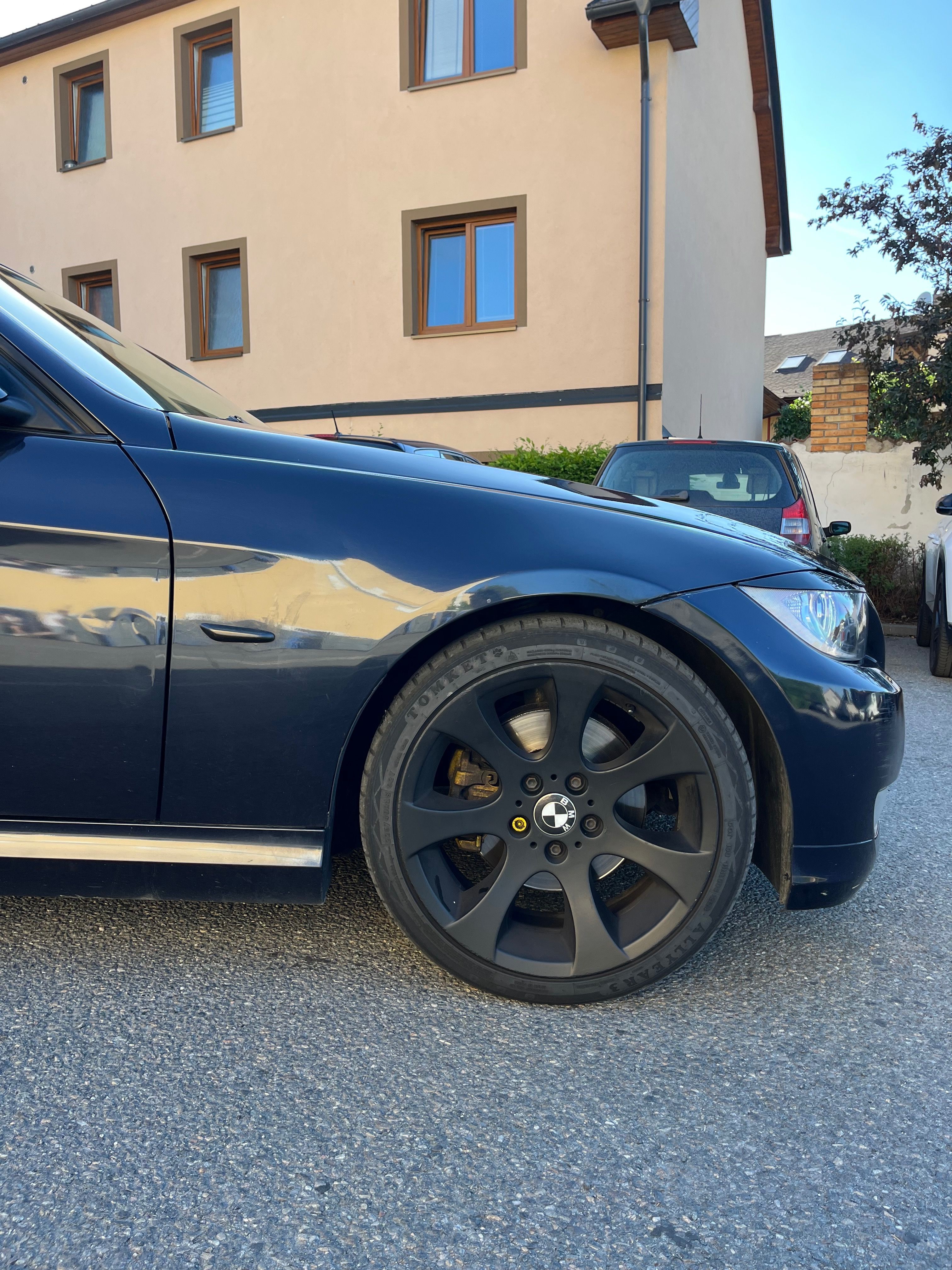 BMW Řada 3, BMW e91 lci facelift - fotka 3