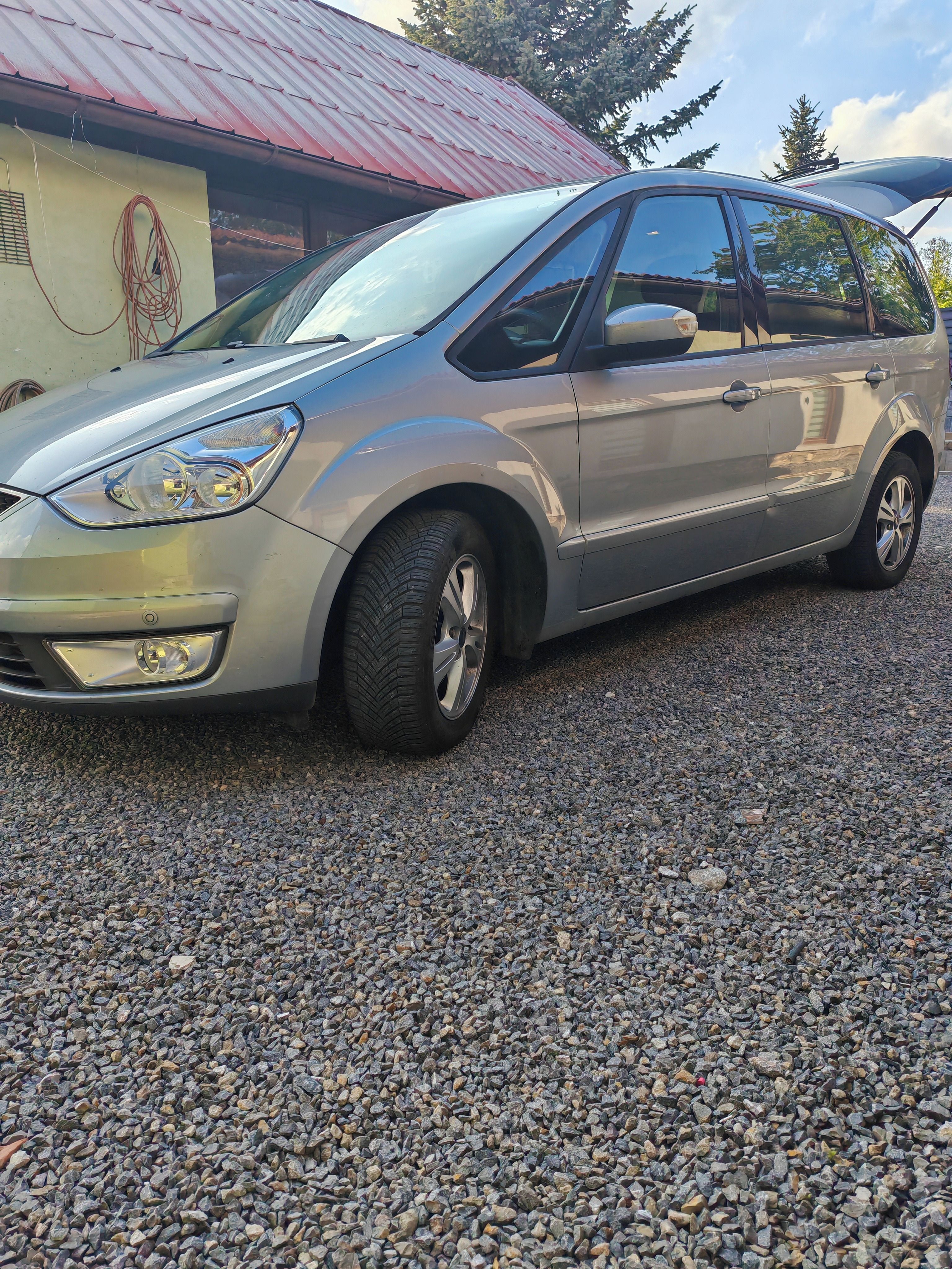 Ford Galaxy - fotka 2