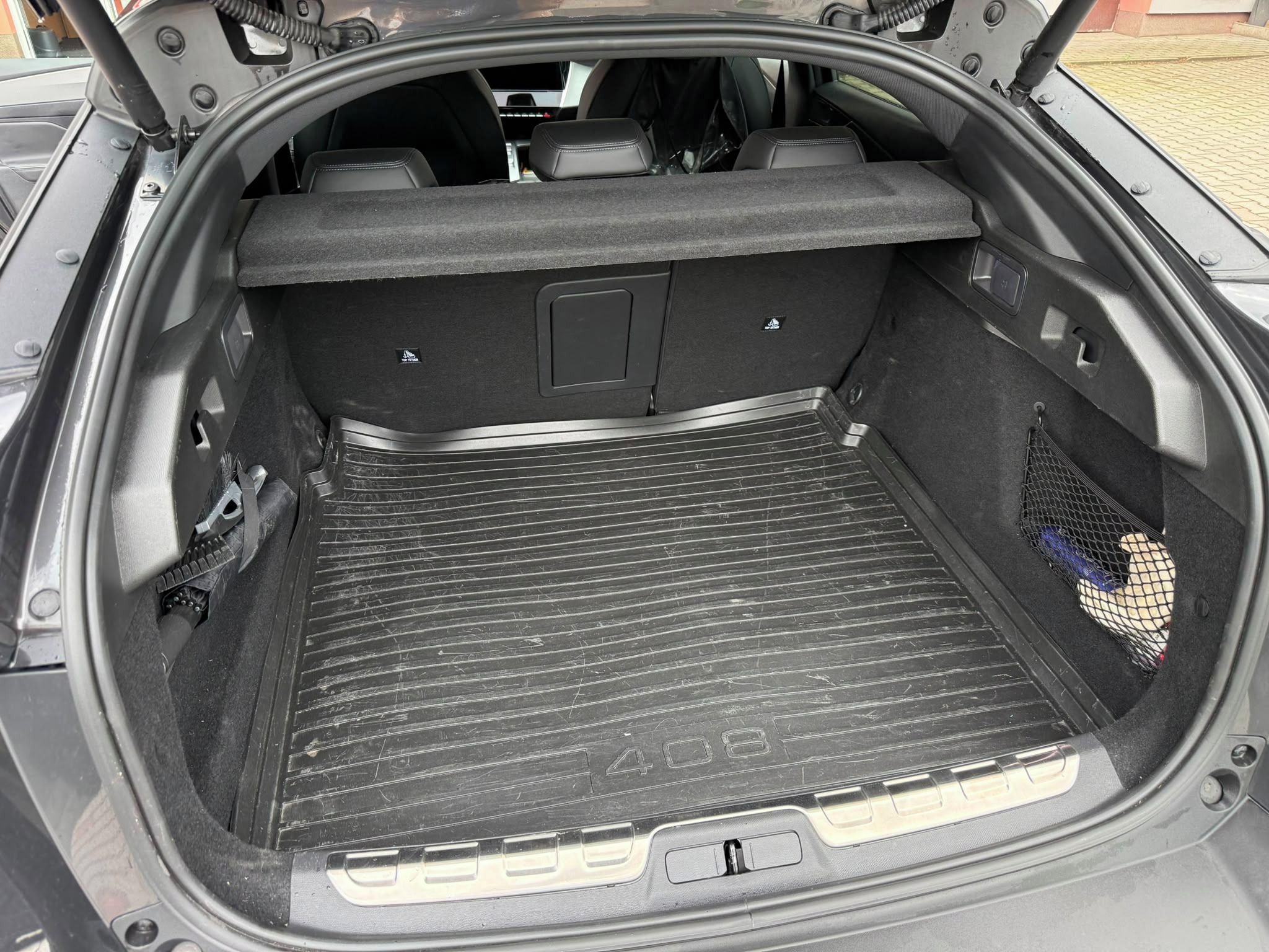 Peugeot 408, Peugeot 408 GT - fotka 5