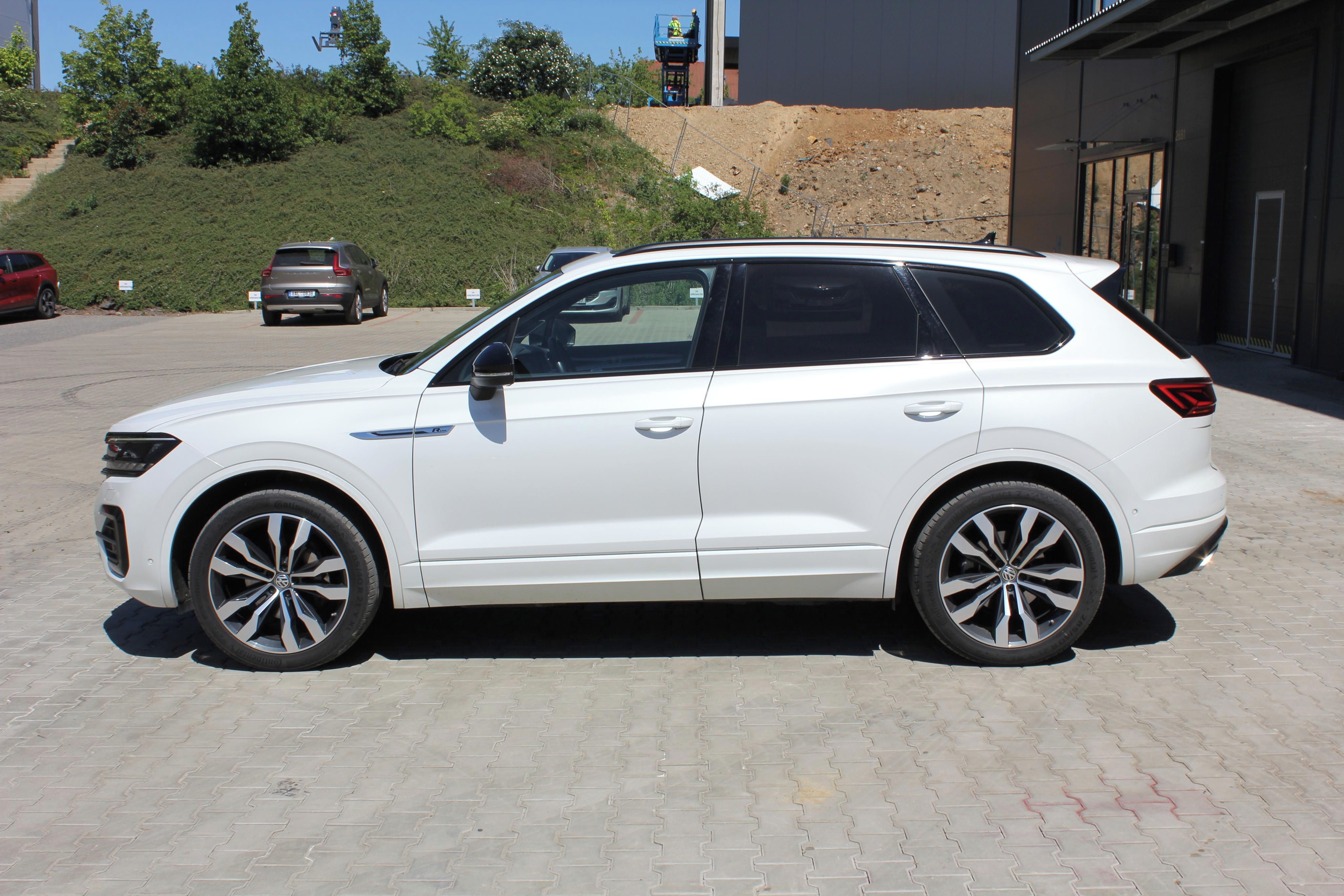Volkswagen Touareg, servisovano prvni majitel - fotka 4