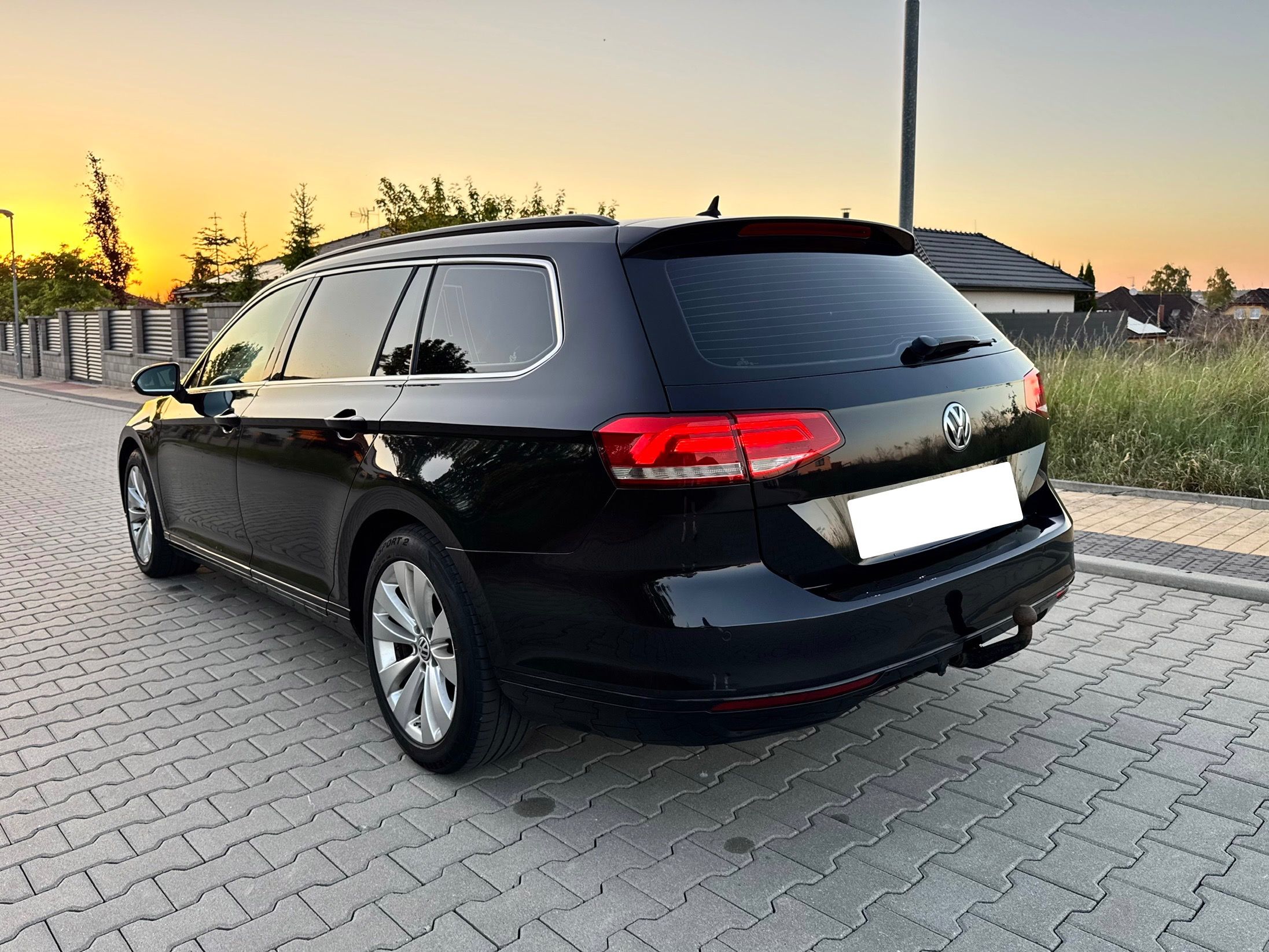 Volkswagen Passat, Masáž,Tažné,3zón.klima,Navi… - fotka 4