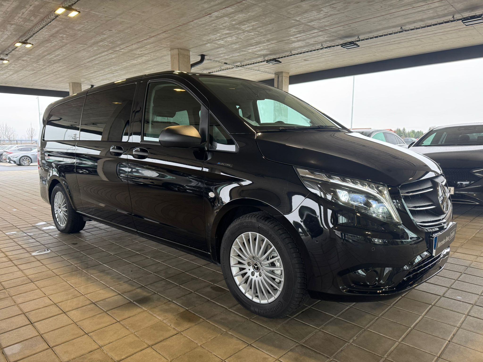 Mercedes-Benz Vito, eVito TOURER 129 90kwh DPH - fotka 3