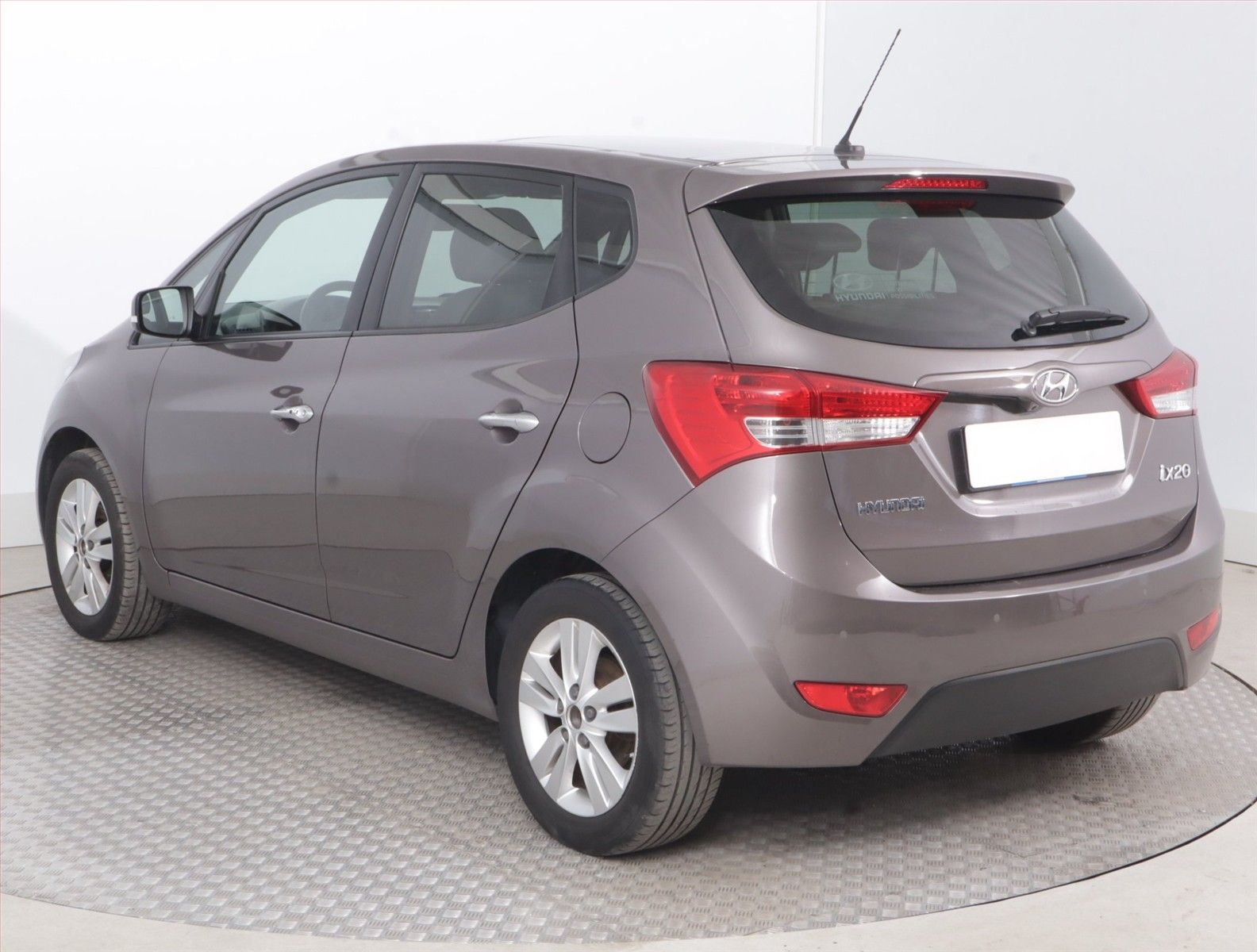 Hyundai ix20, 1.6 CVVT, Serv.kniha, Kůže - fotka 4