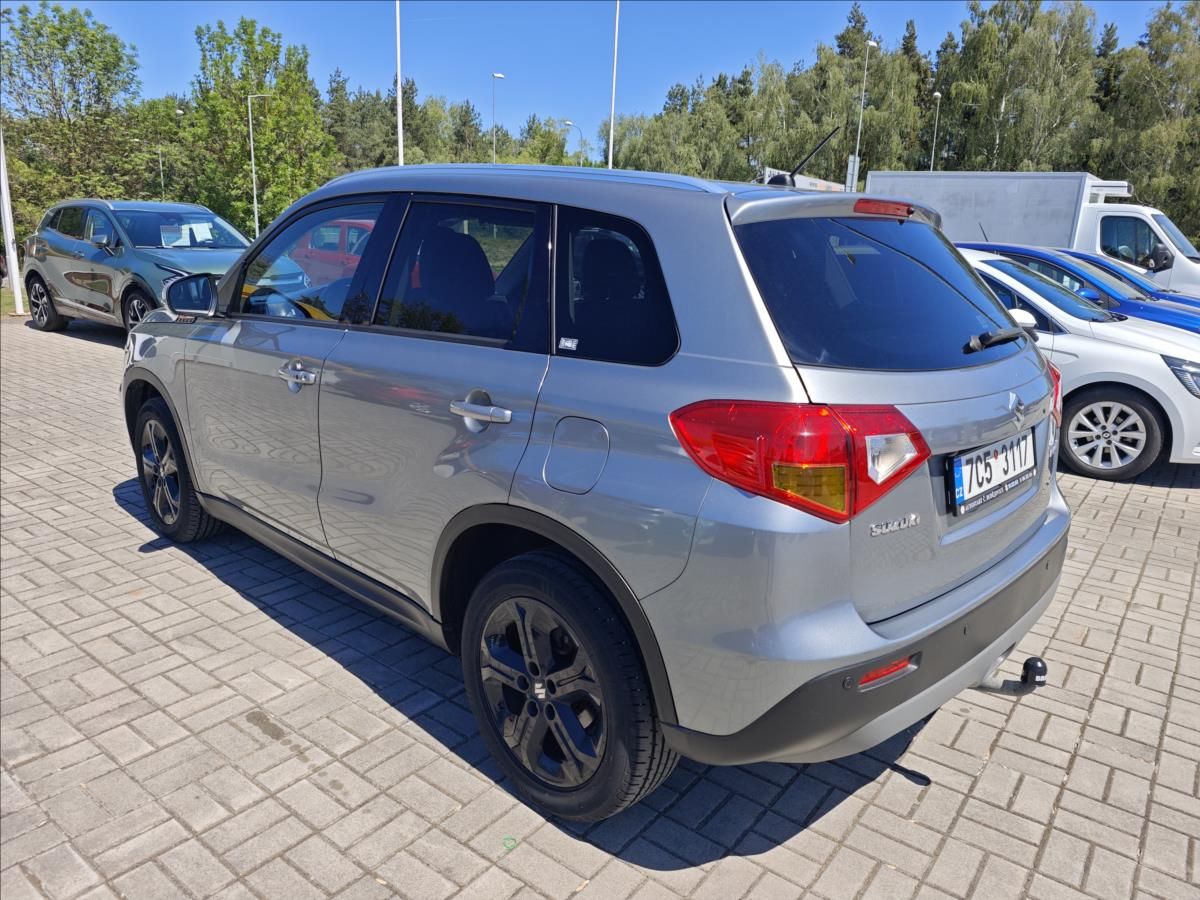 Suzuki Vitara, 1,4 BoosterJet AllGrip  4x4 El - fotka 4