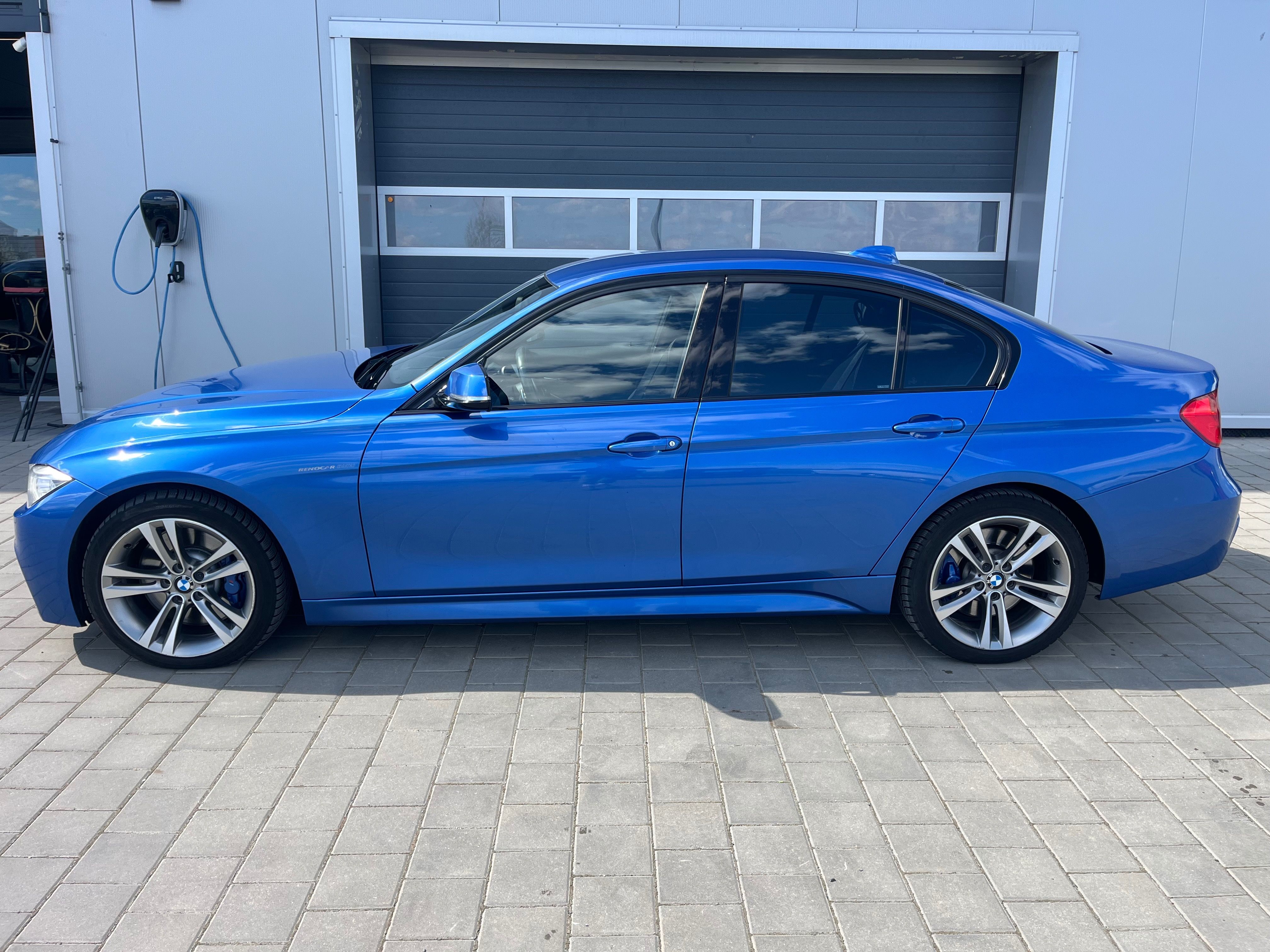 BMW Řada 3, BMW 330d xDrive M-packet (F30) - fotka 6