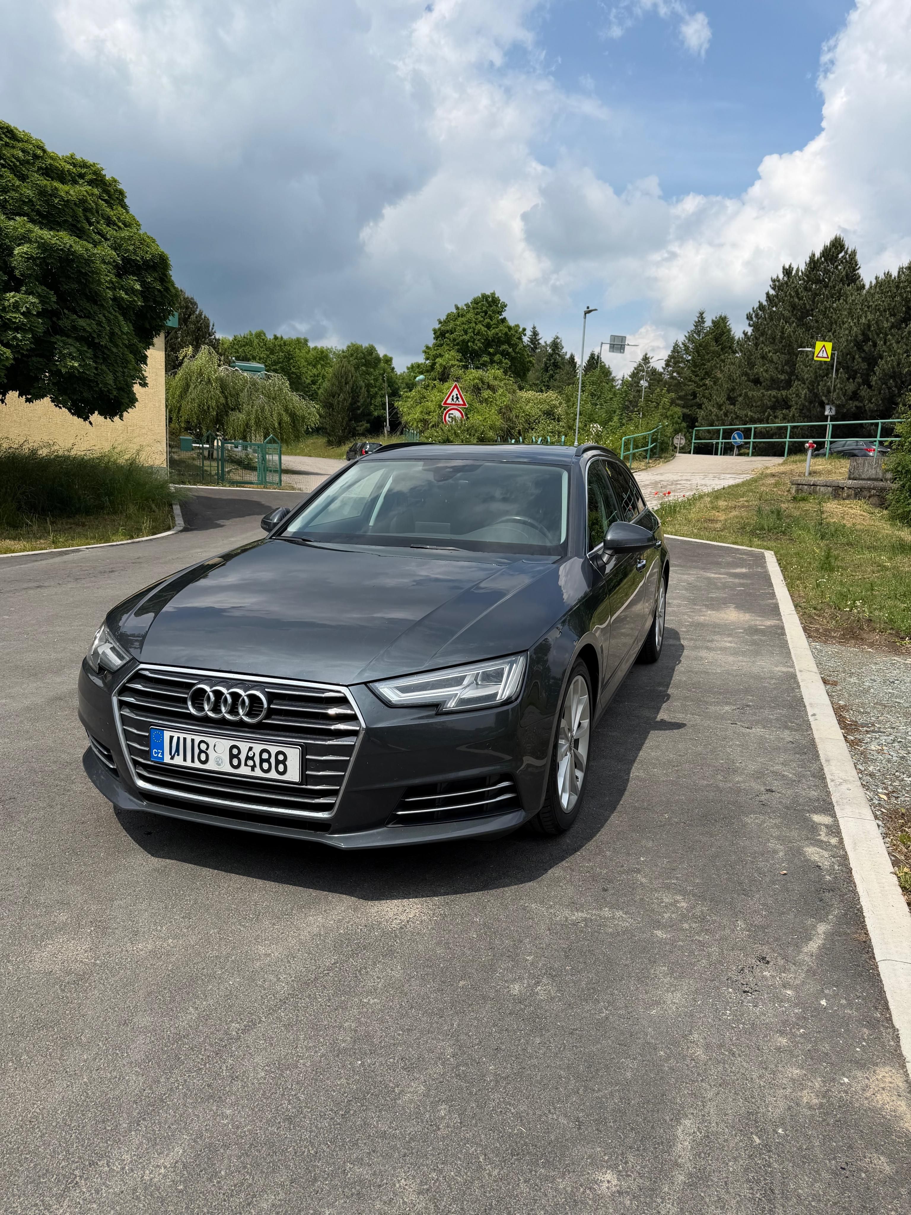 Audi A4 Avant, Audi A4 Avant 2.0 TDI 110 kW