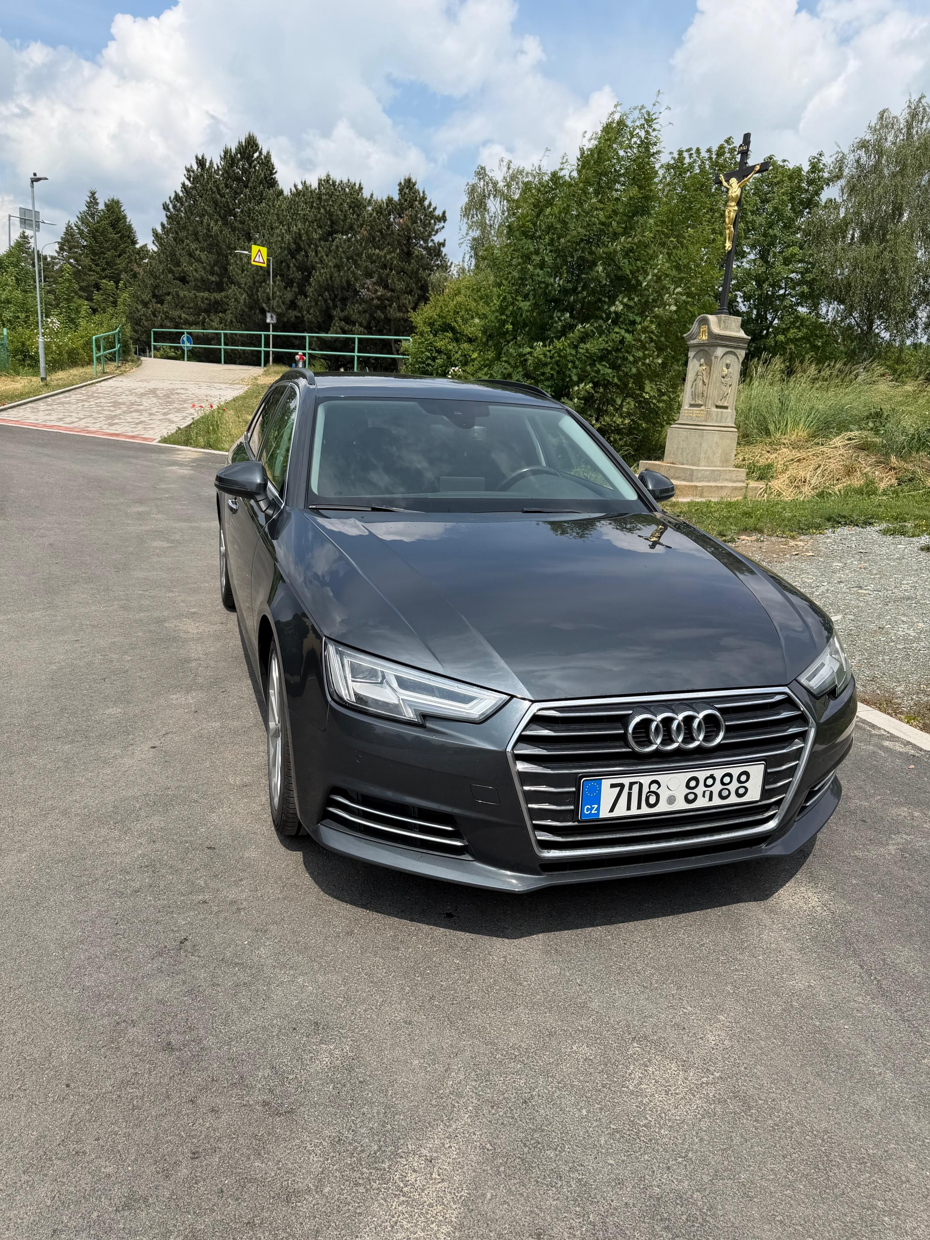Audi A4 Avant, Audi A4 Avant 2.0 TDI 110 kW - fotka 2