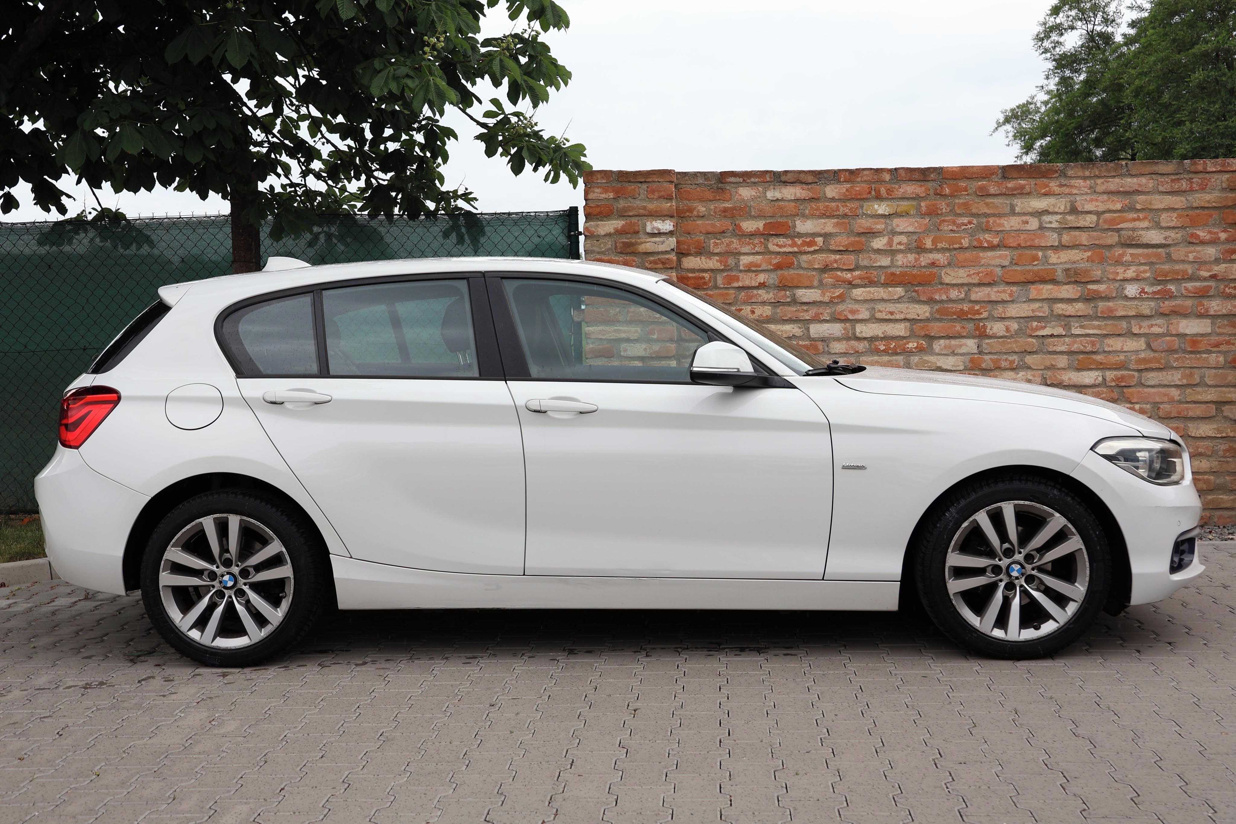 BMW Řada 1, 116d Luxury AT8° LED - fotka 6