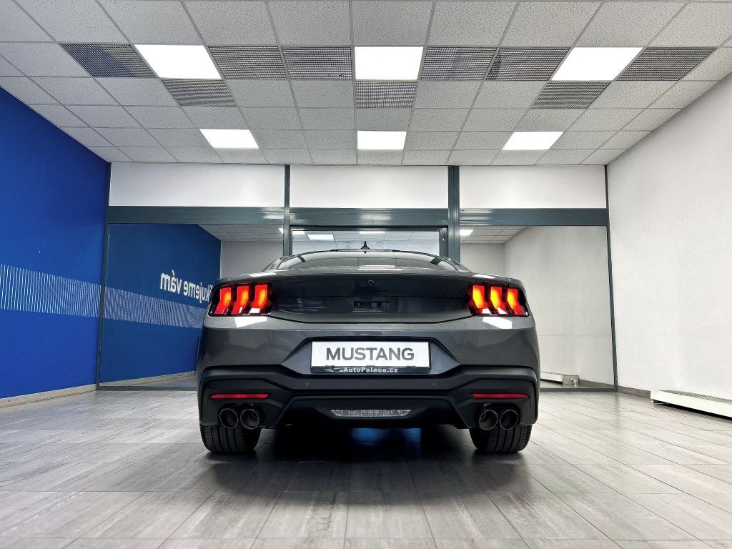 Ford Mustang, 5,0 V8 GT - fotka 4