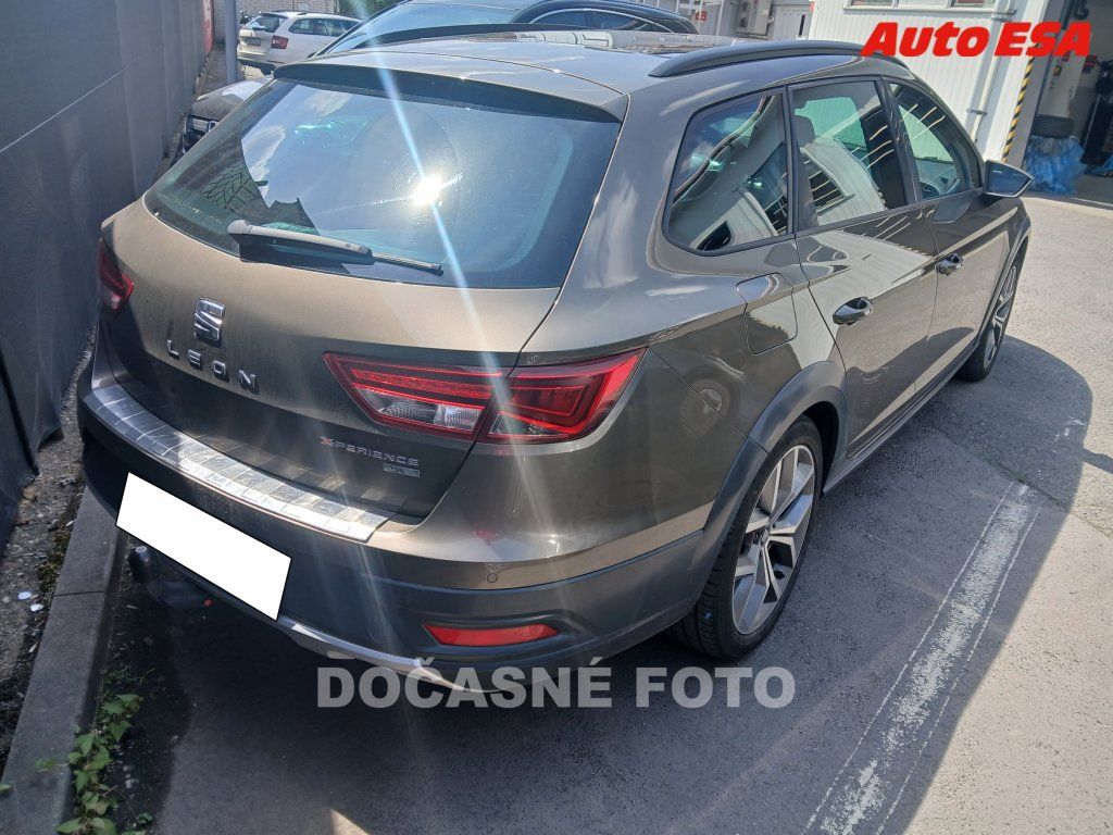 Seat Leon, 2.0 TDI - fotka 2