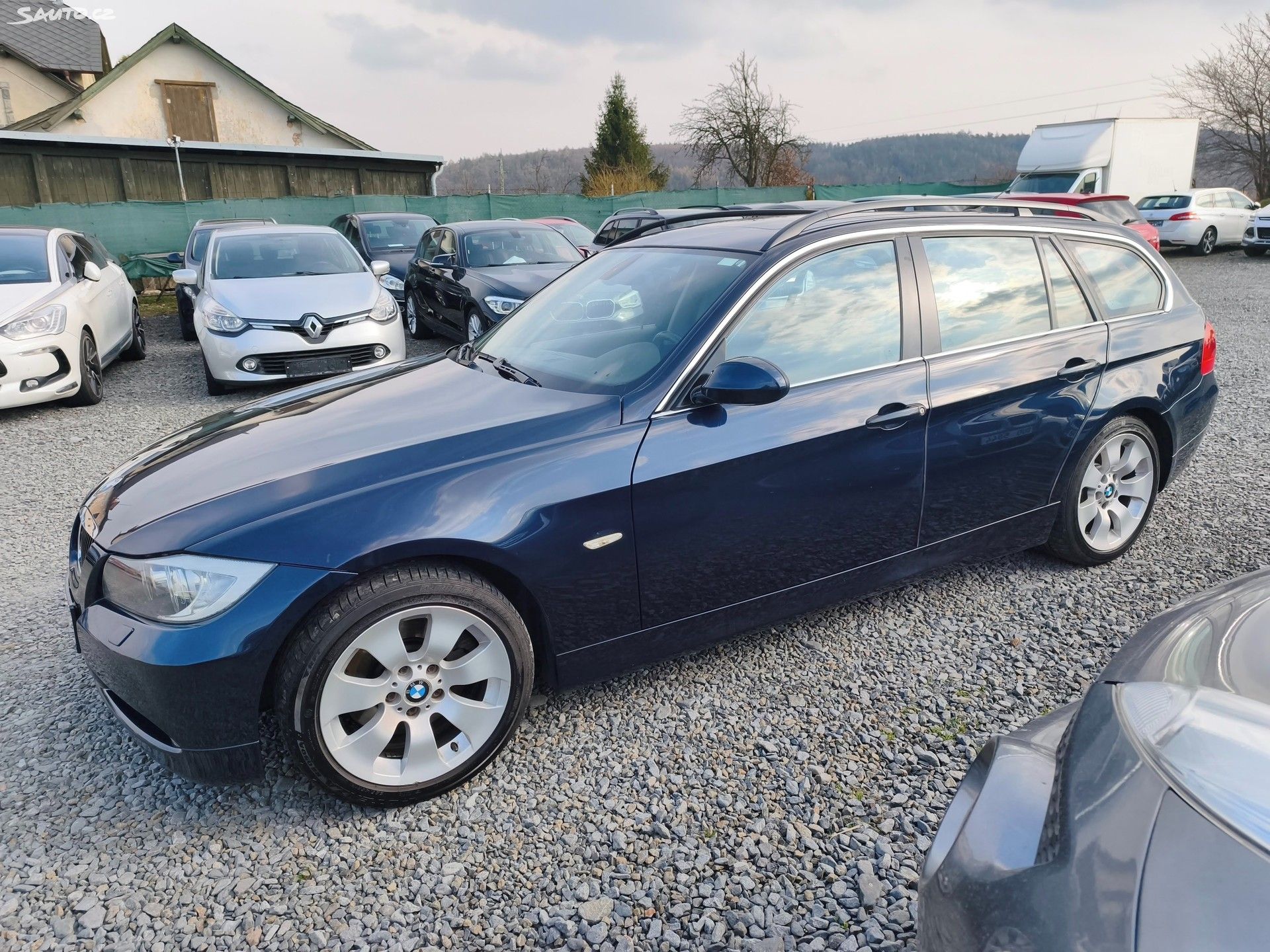 BMW Řada 3, 325Xi Mauál, Výhřevy, Panorama - fotka 6