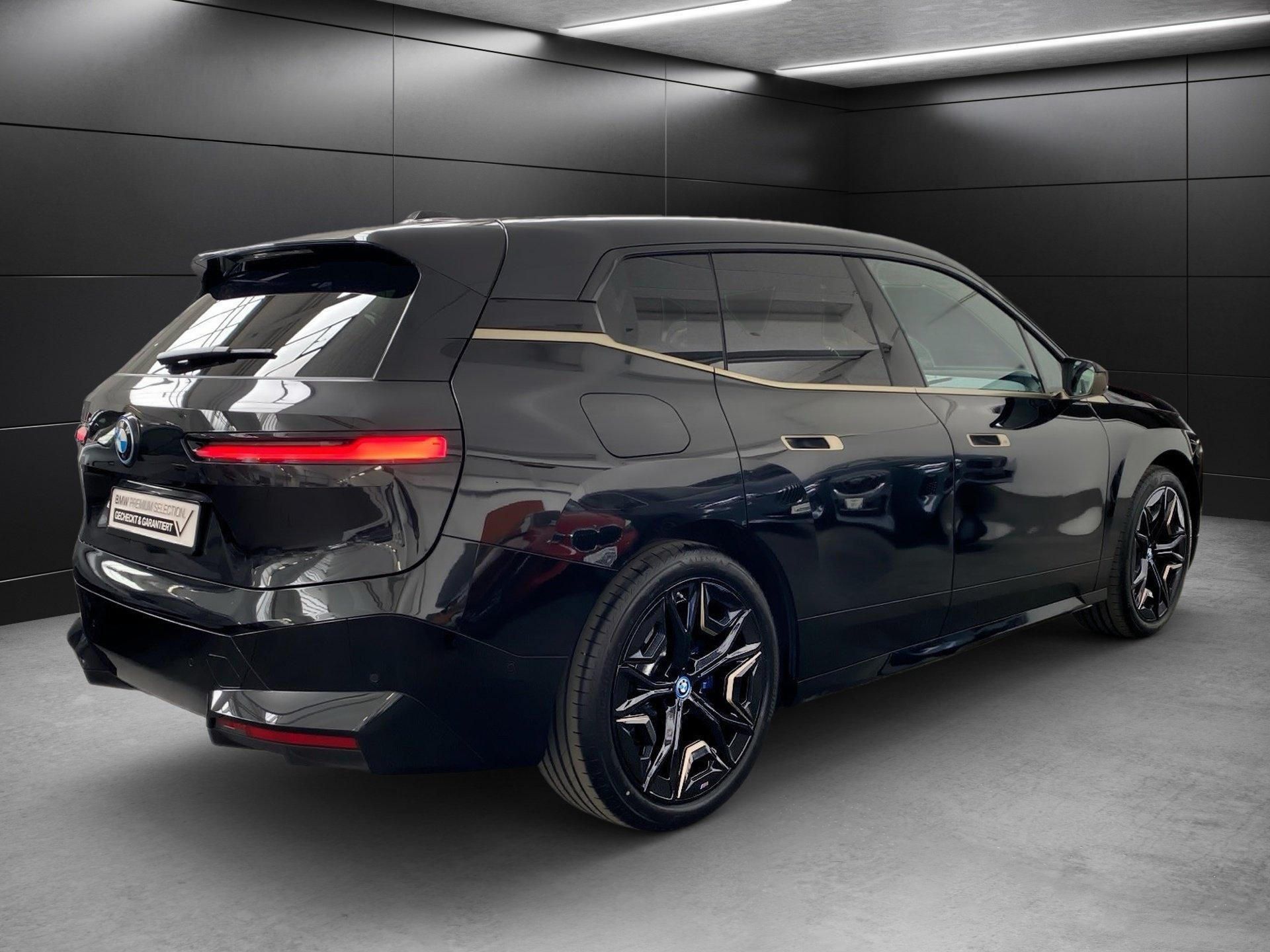 BMW iX, xDrive40 Sport 360 SoftClose - fotka 4
